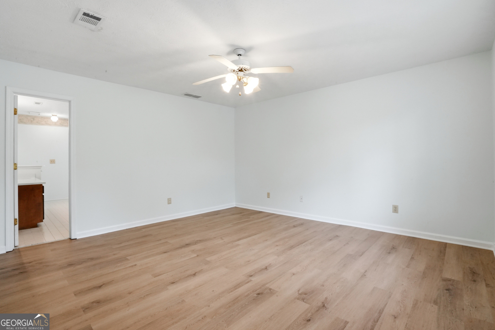 115 Knight Way Property Photo 13