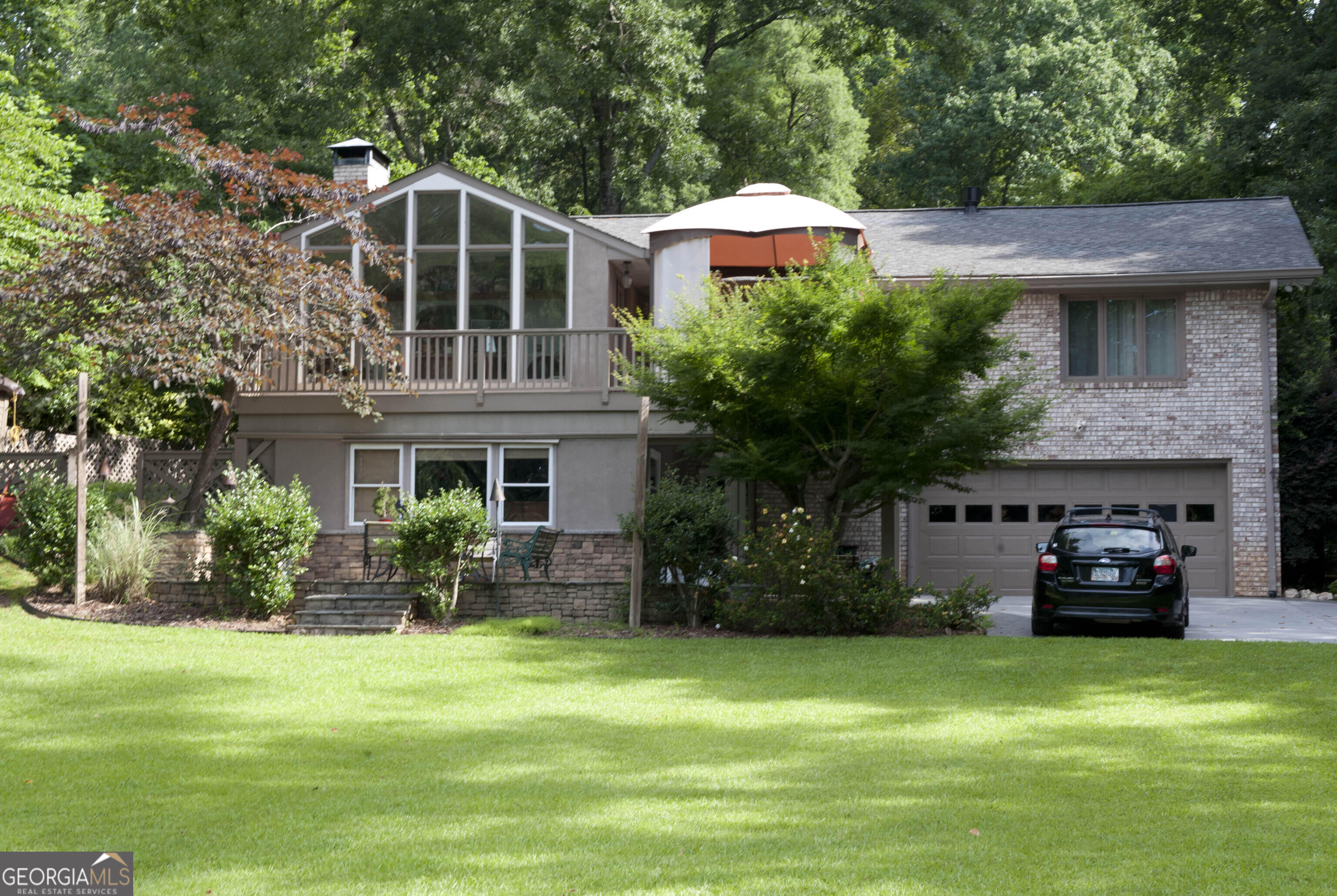 2469 Circlewood Road Ne Property Photo 4