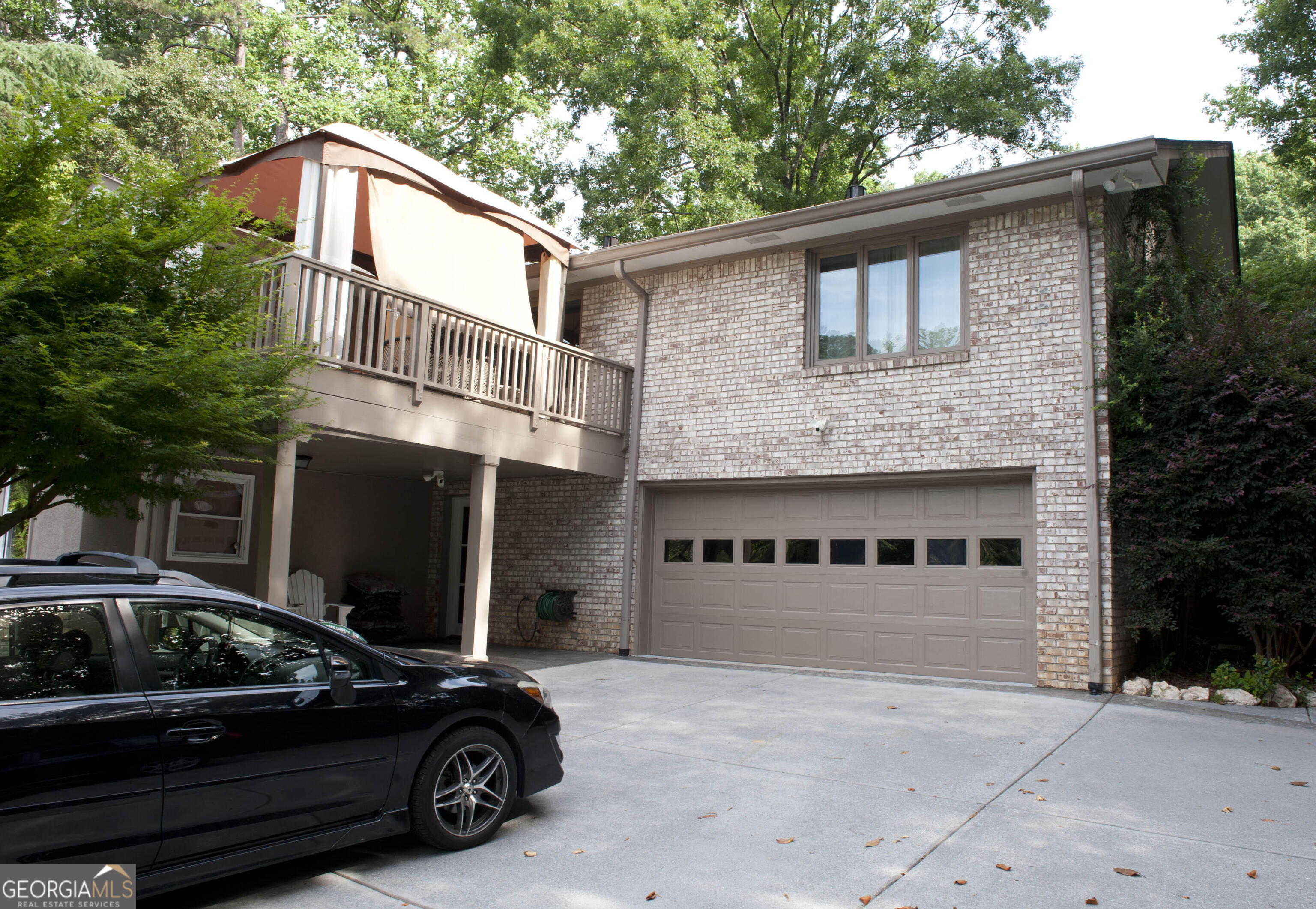 2469 Circlewood Road Ne Property Photo 5
