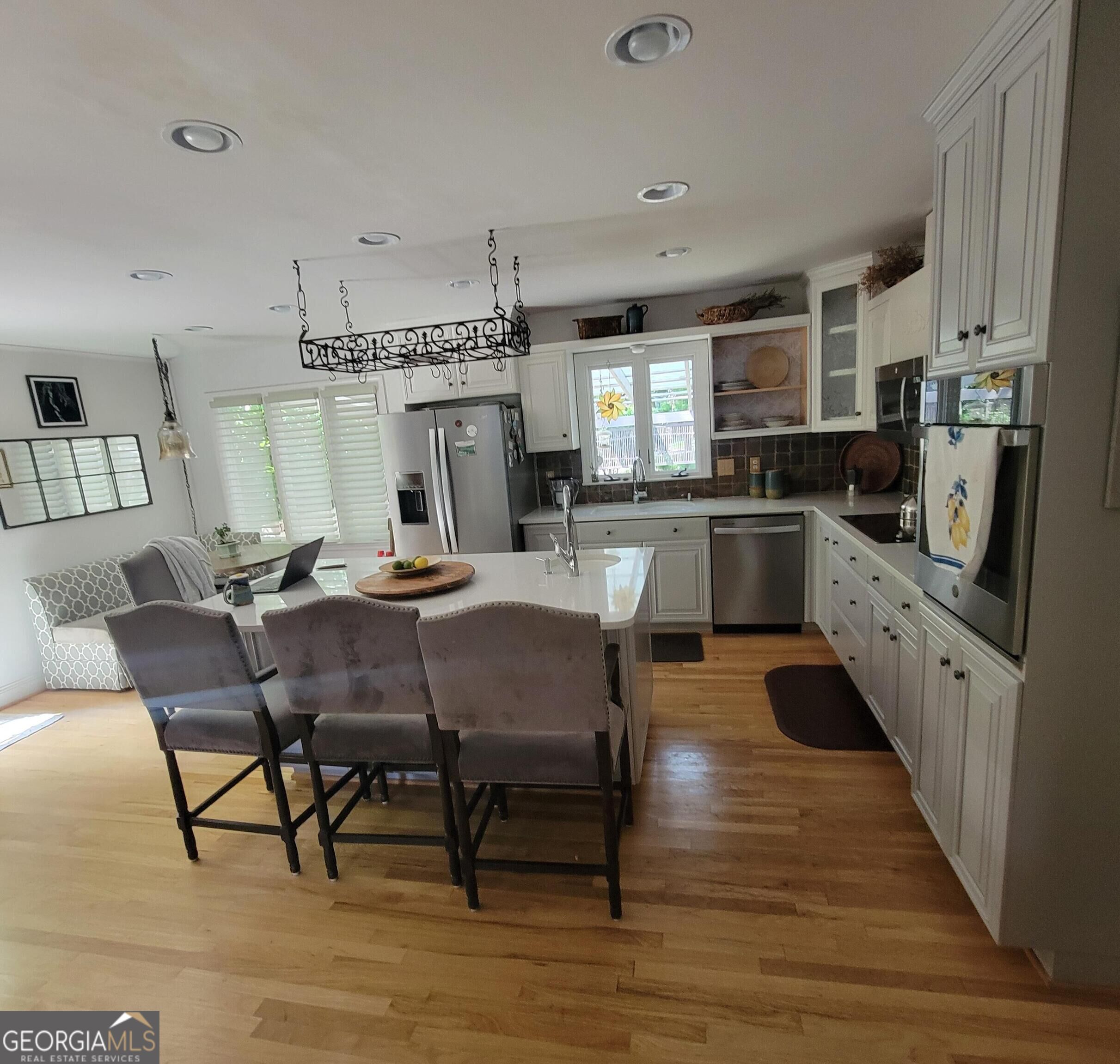 2469 Circlewood Road Ne Property Photo 16
