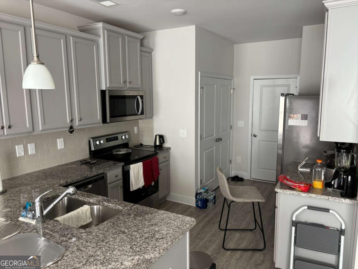 11208 Benton Loop Property Photo 5