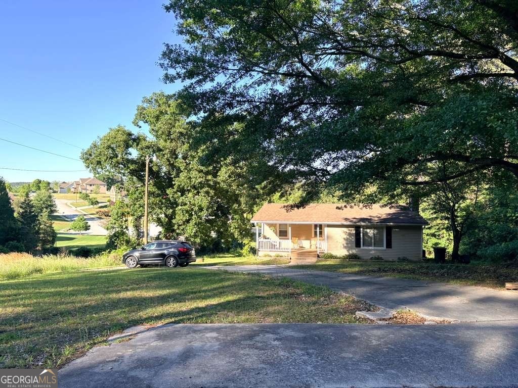 5079 Hudson Road Property Photo 3