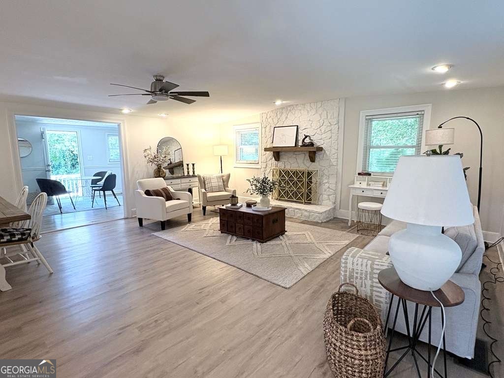 5079 Hudson Road Property Photo 7