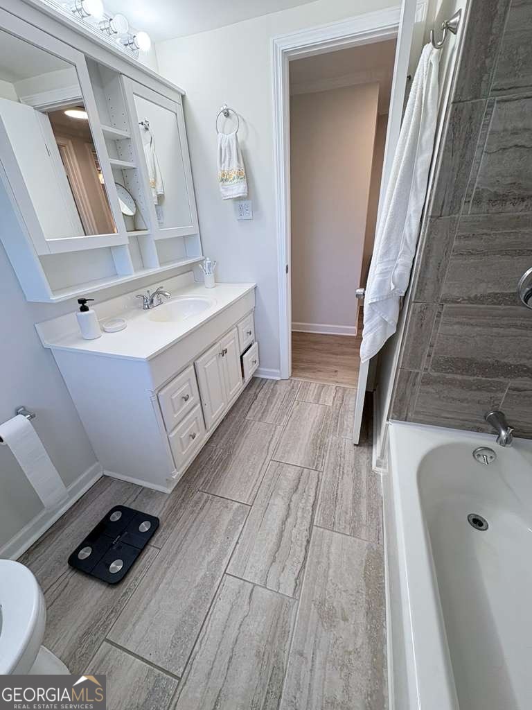 5079 Hudson Road Property Photo 12
