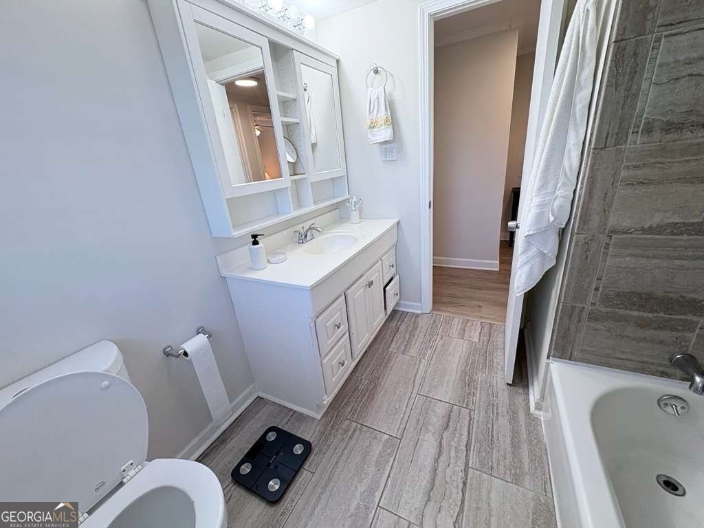 5079 Hudson Road Property Photo 14