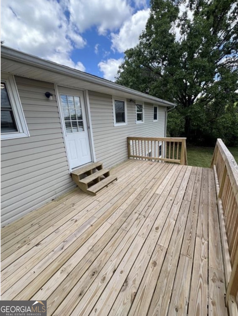 5079 Hudson Road Property Photo 17