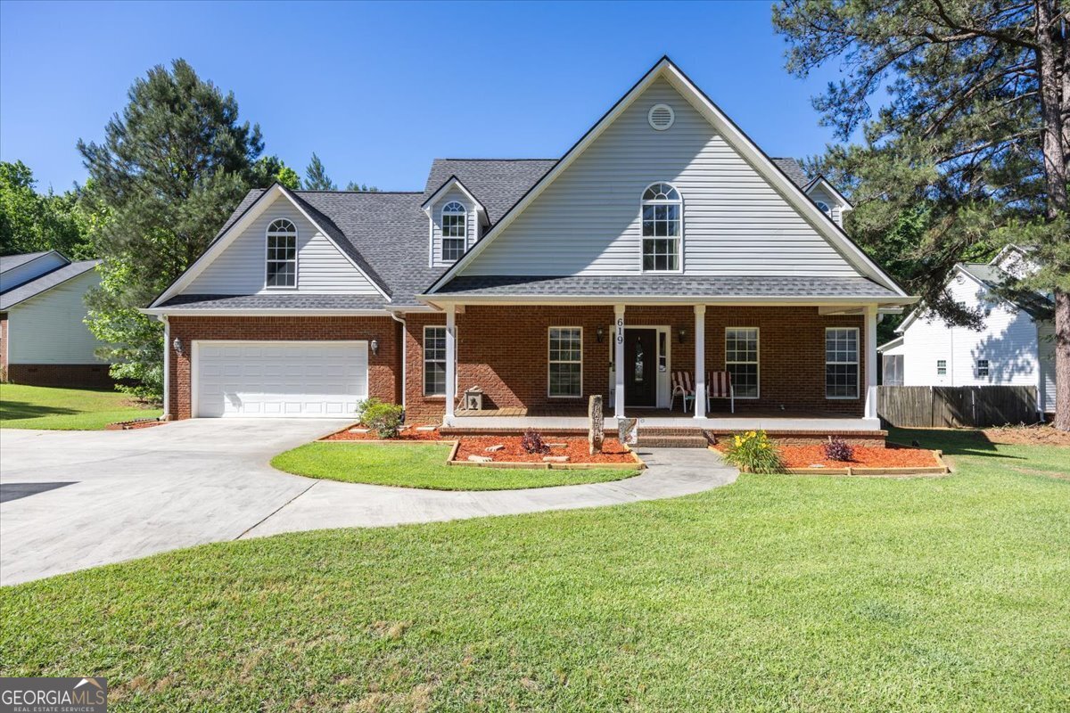619 Grayridge Road Property Photo 1