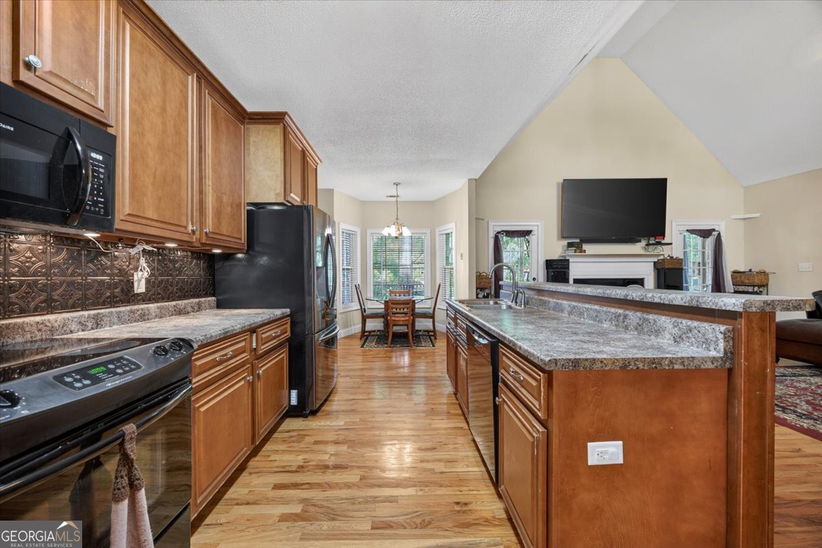 619 Grayridge Road Property Photo 10