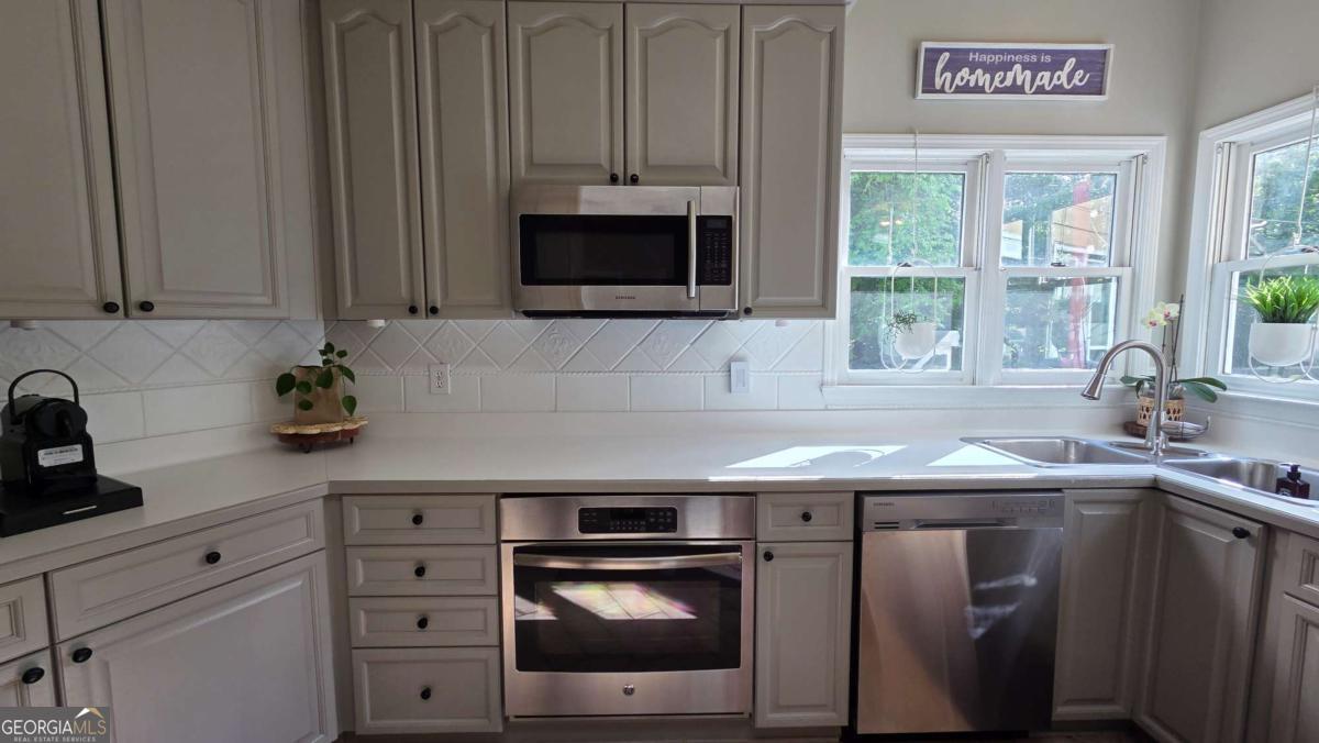 3846 Stonebriar Lane Property Photo 8