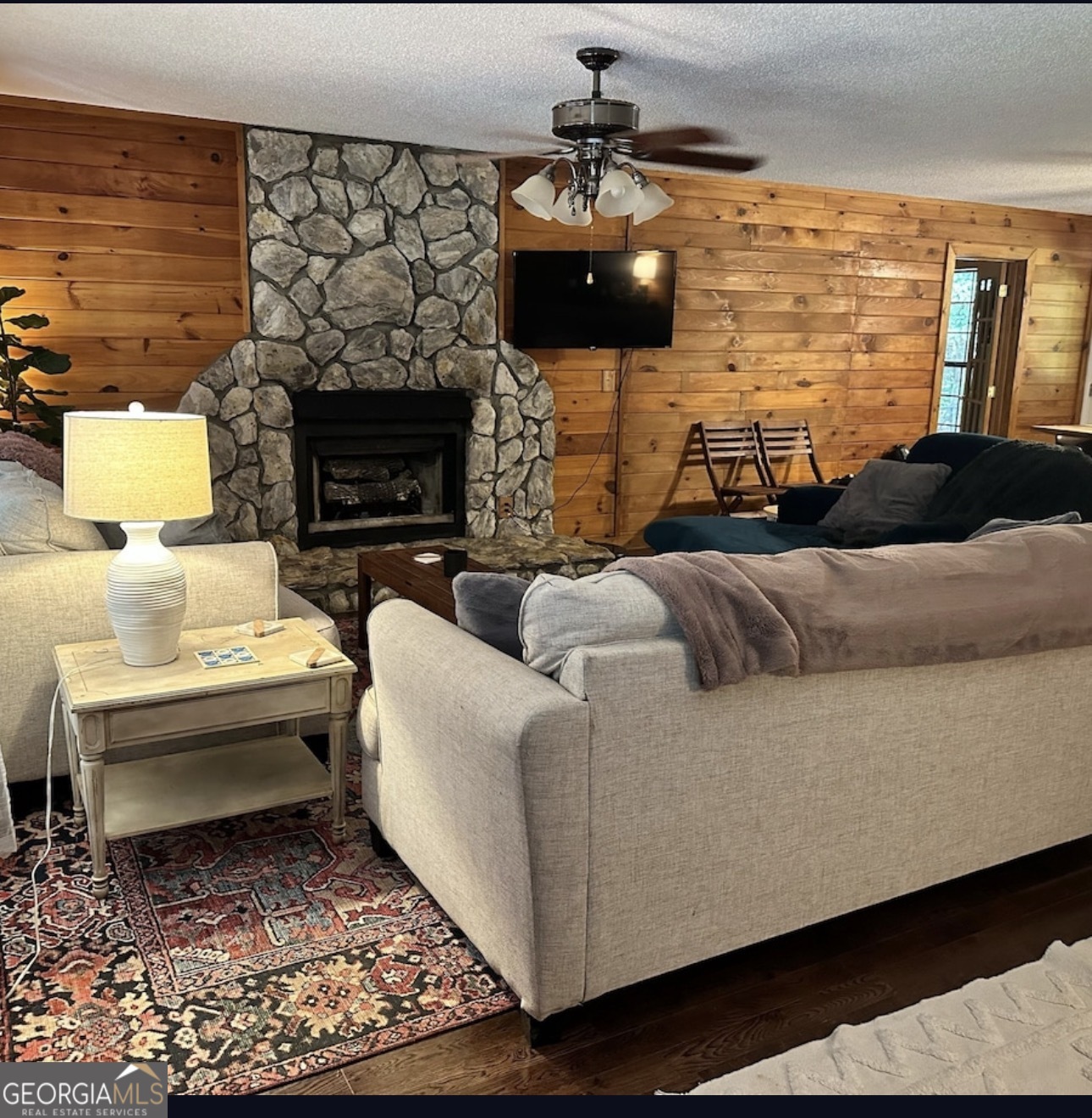 1704 Newport Drive Property Photo 4