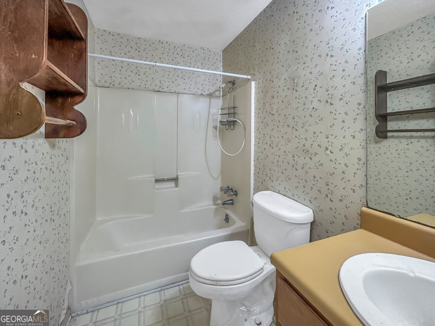 411 Edgewater Circle Property Photo 19