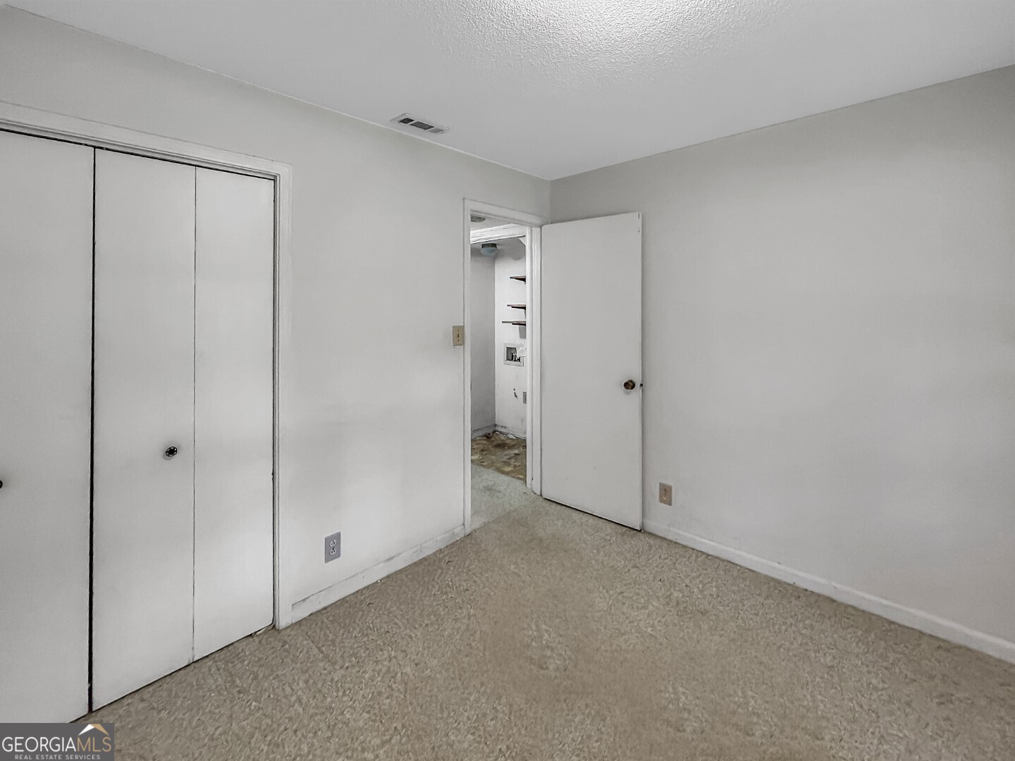 411 Edgewater Circle Property Photo 22