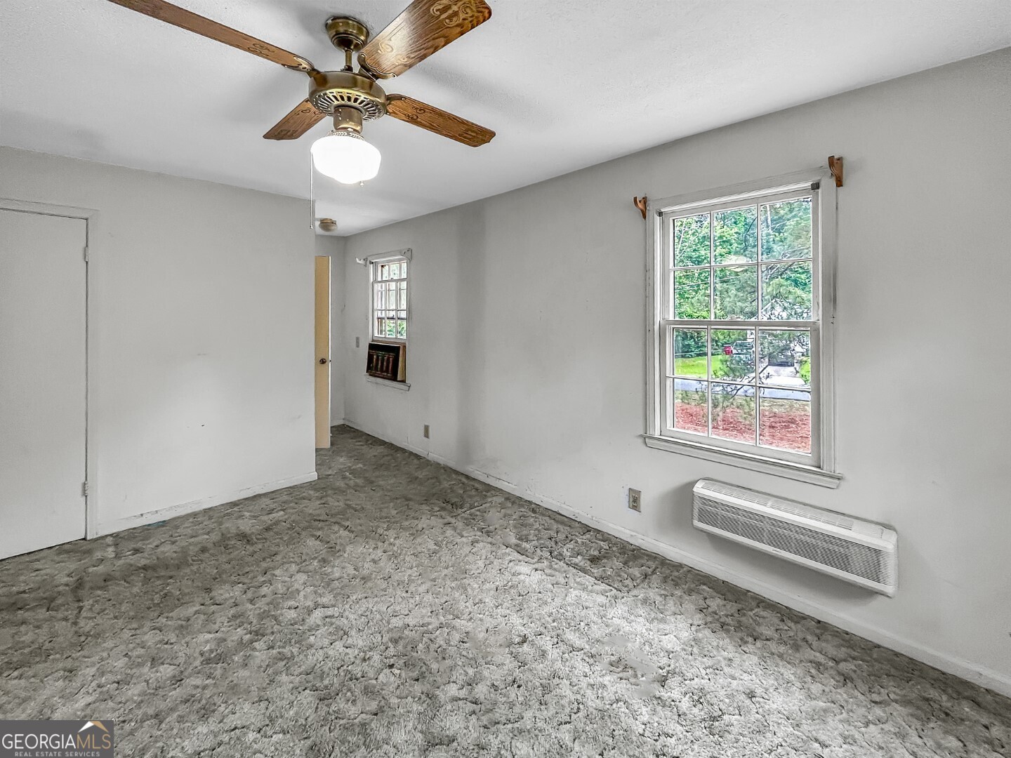 411 Edgewater Circle Property Photo 26