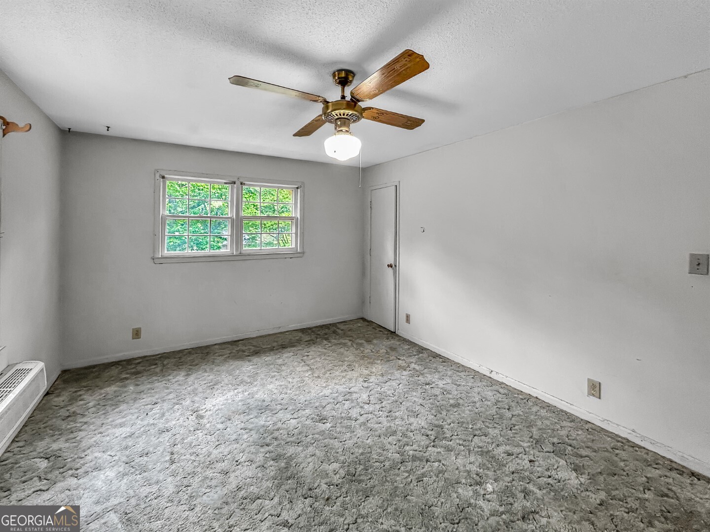 411 Edgewater Circle Property Photo 27