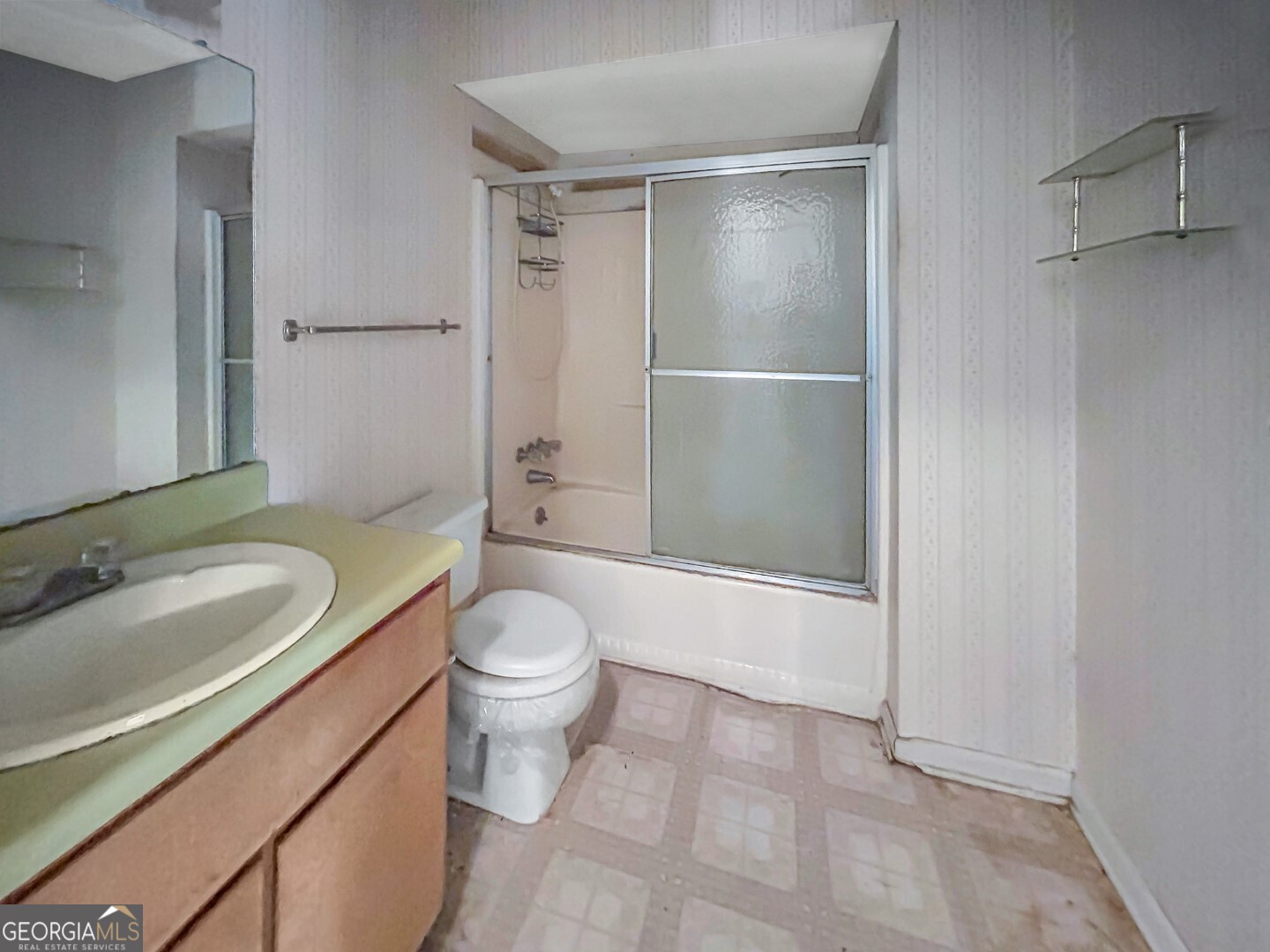 411 Edgewater Circle Property Photo 28