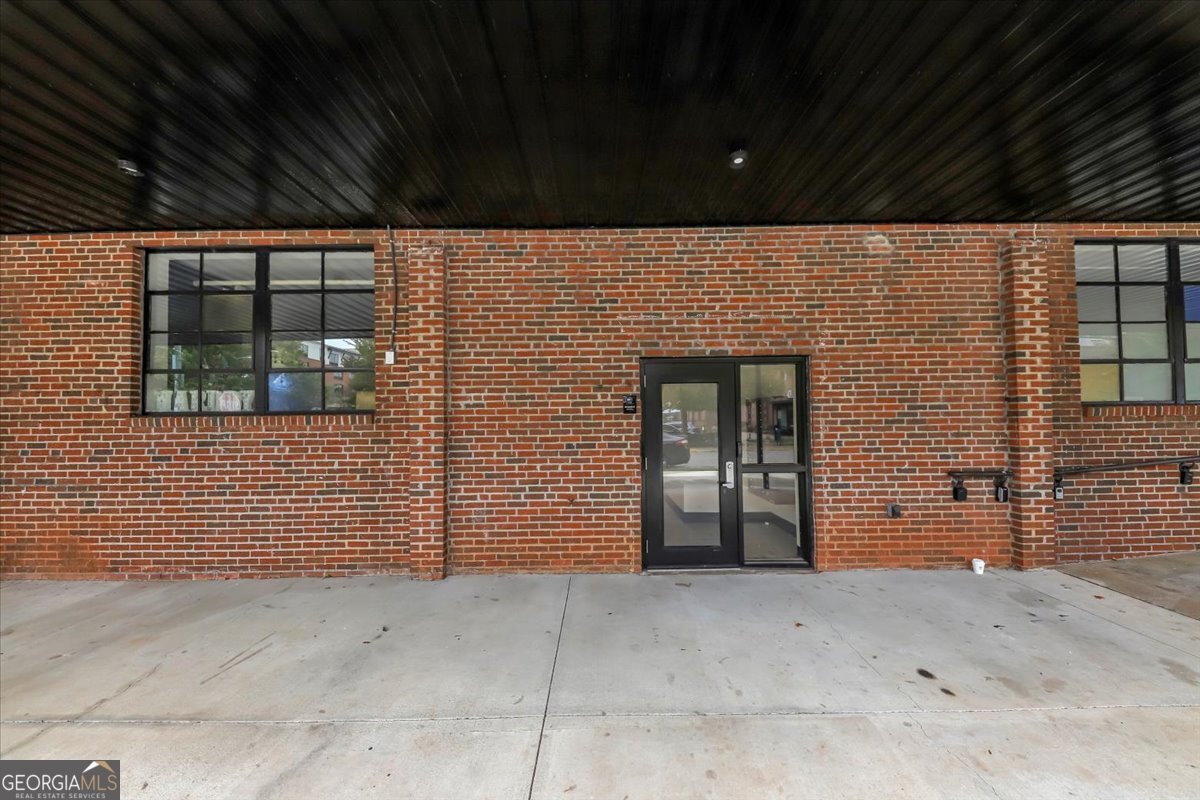 1805 Harvard Avenue # 205 Property Photo 2