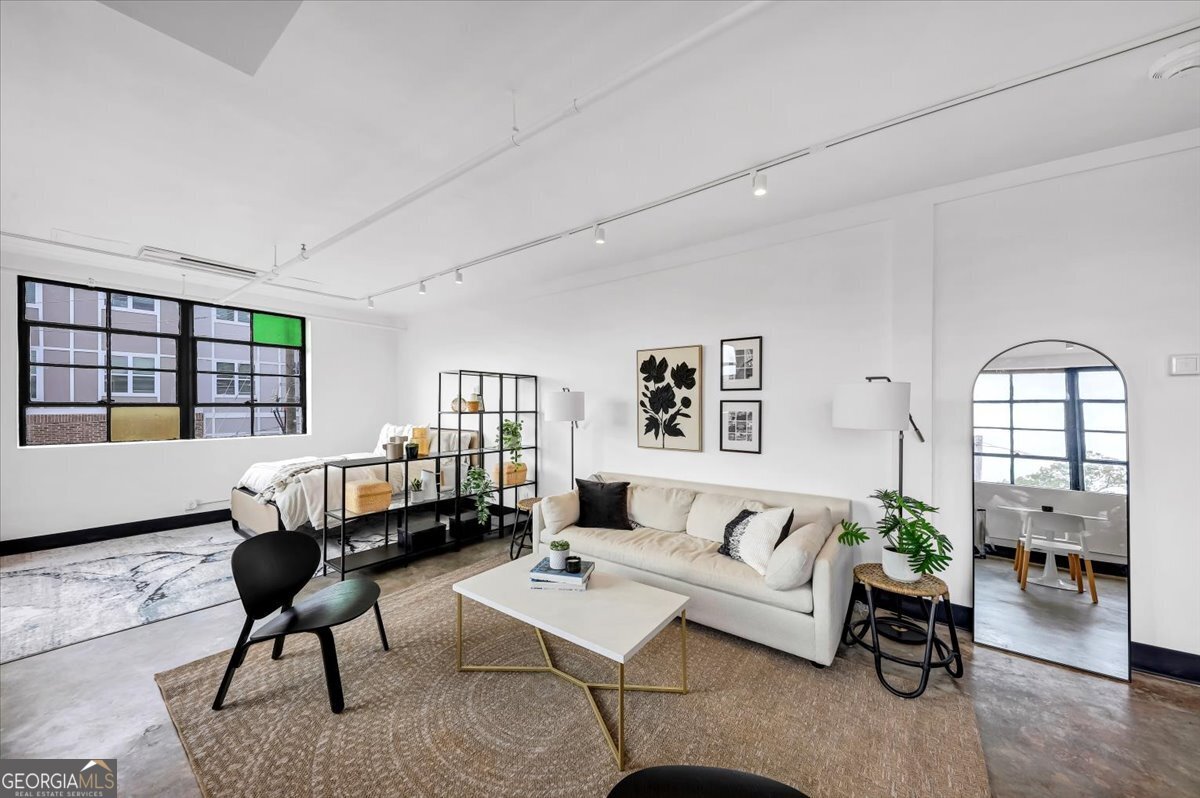 1805 Harvard Avenue # 205 Property Photo 9