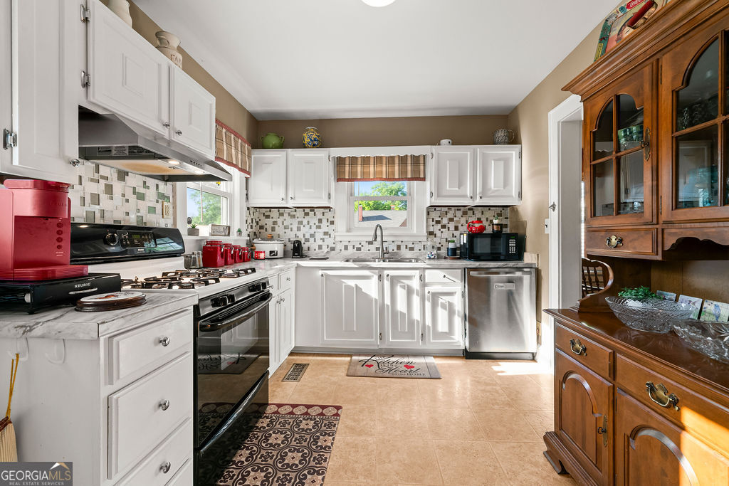 209 W Fairmount Avenue Property Photo 9