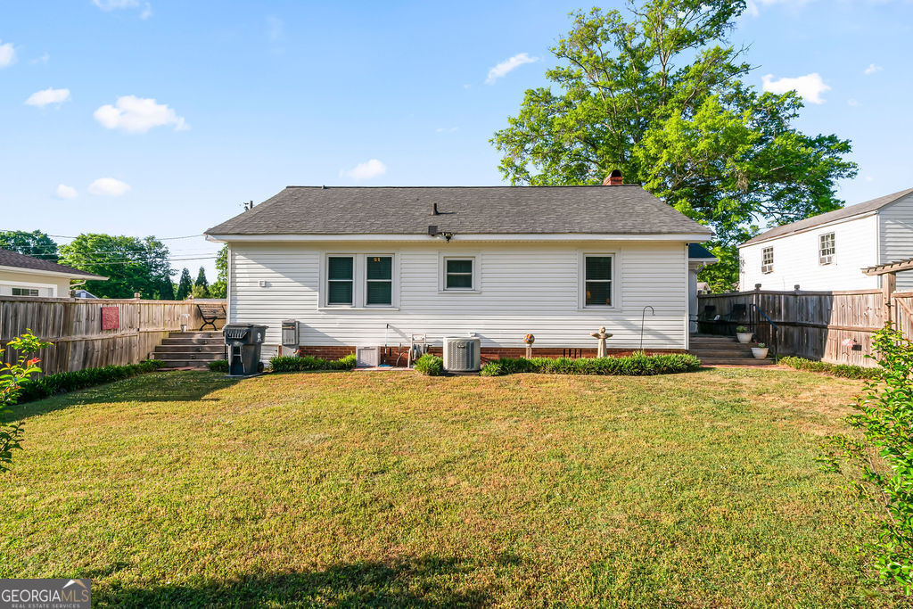209 W Fairmount Avenue Property Photo 16