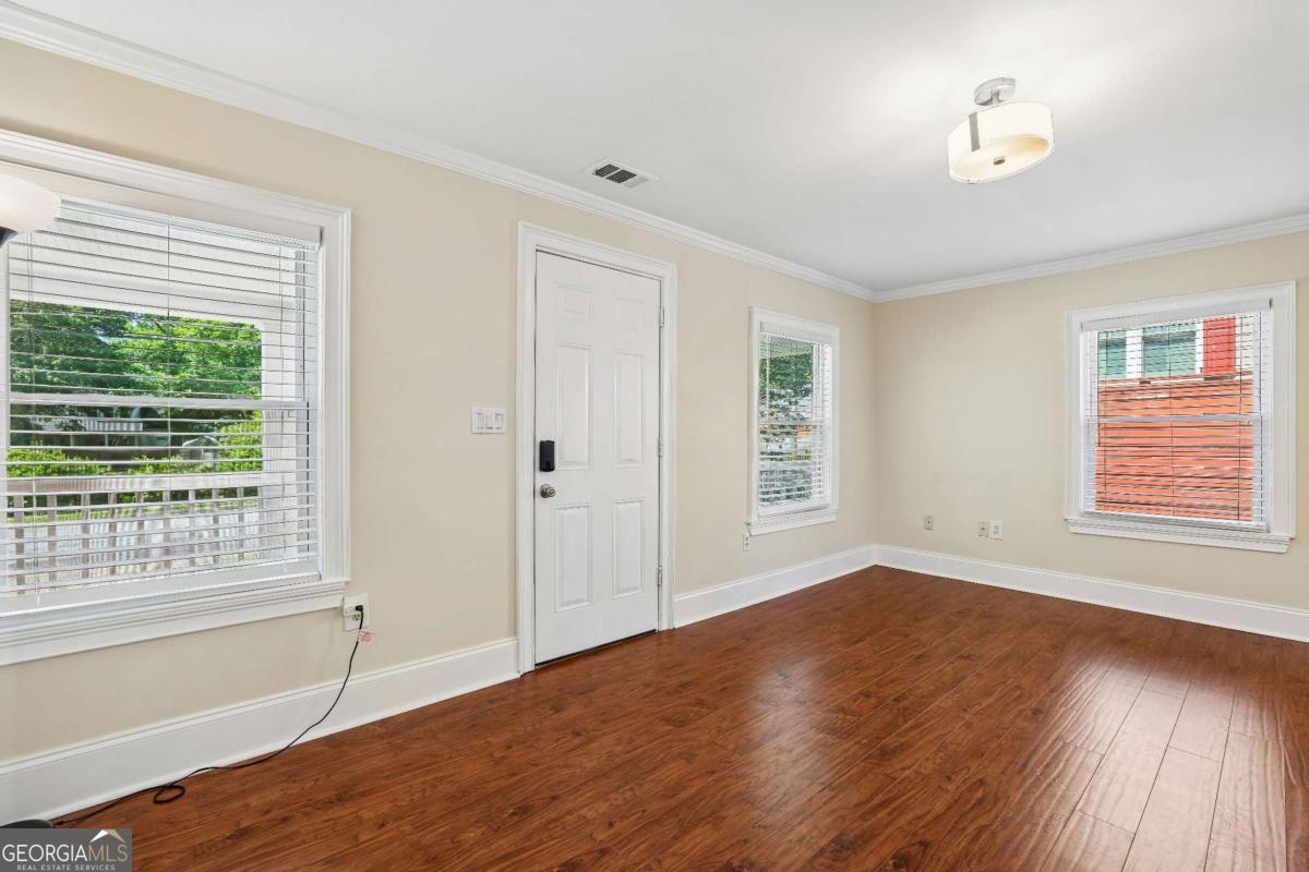 1519 Mercer Avenue Property Photo 7