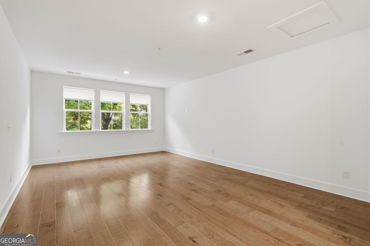 1040 Harper Drive Property Photo 32