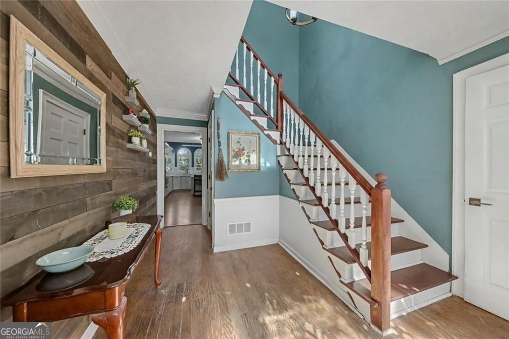 210 Hanarry Drive Property Photo 3