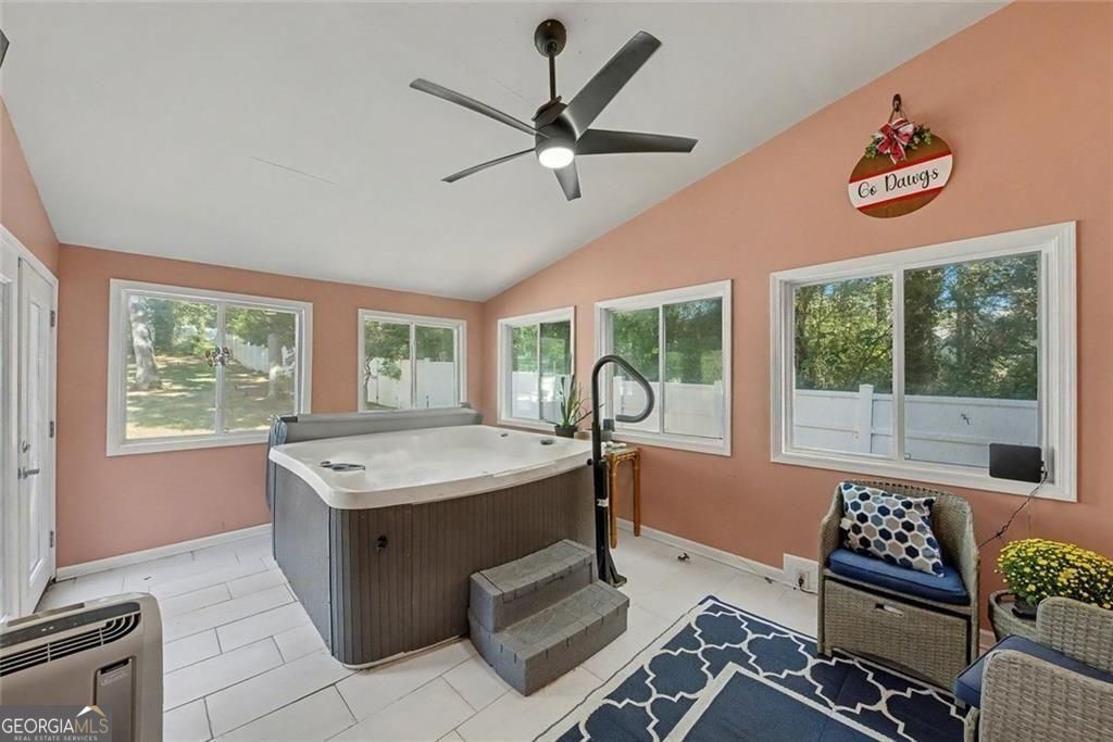 210 Hanarry Drive Property Photo 16