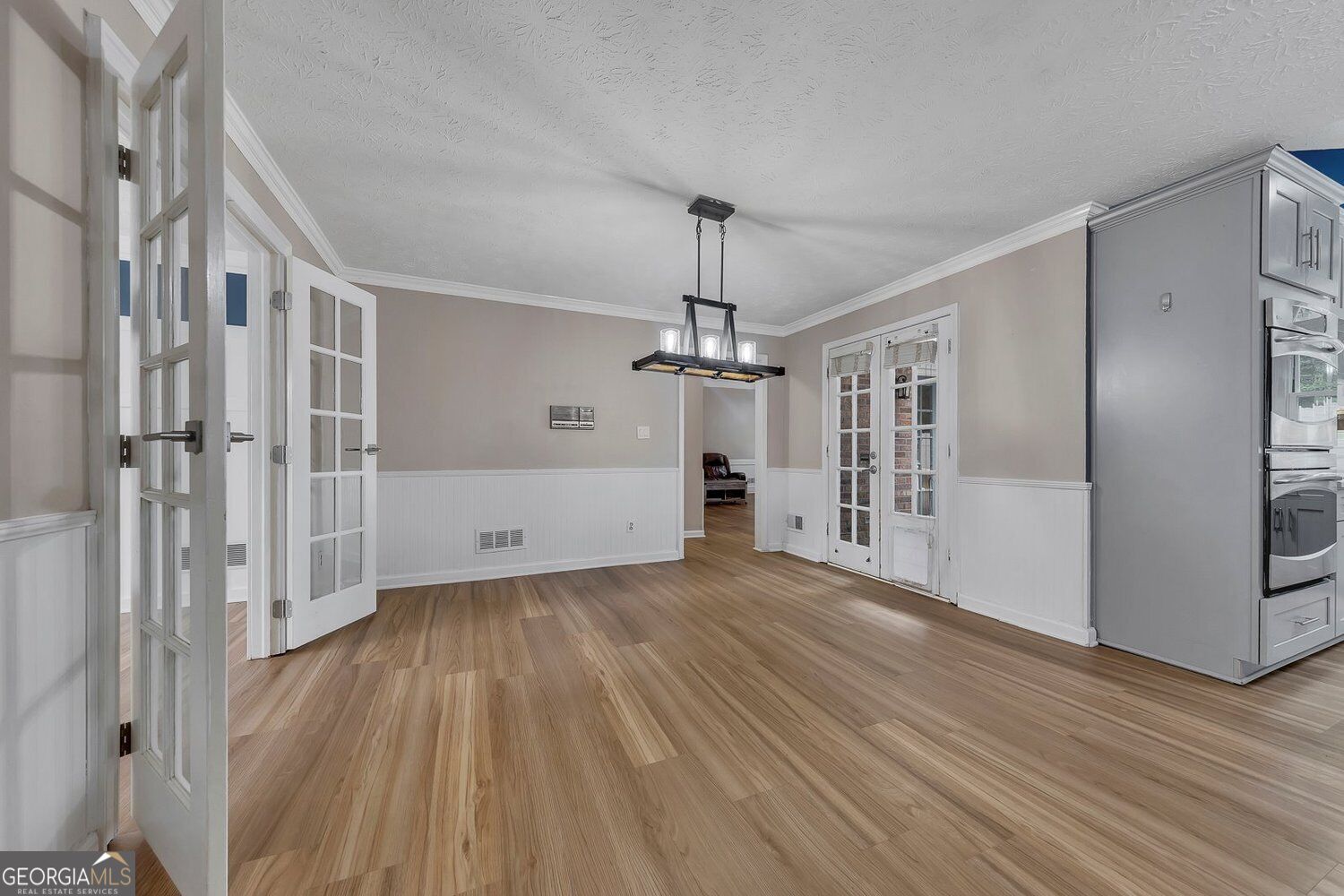 210 Hanarry Drive Property Photo 17