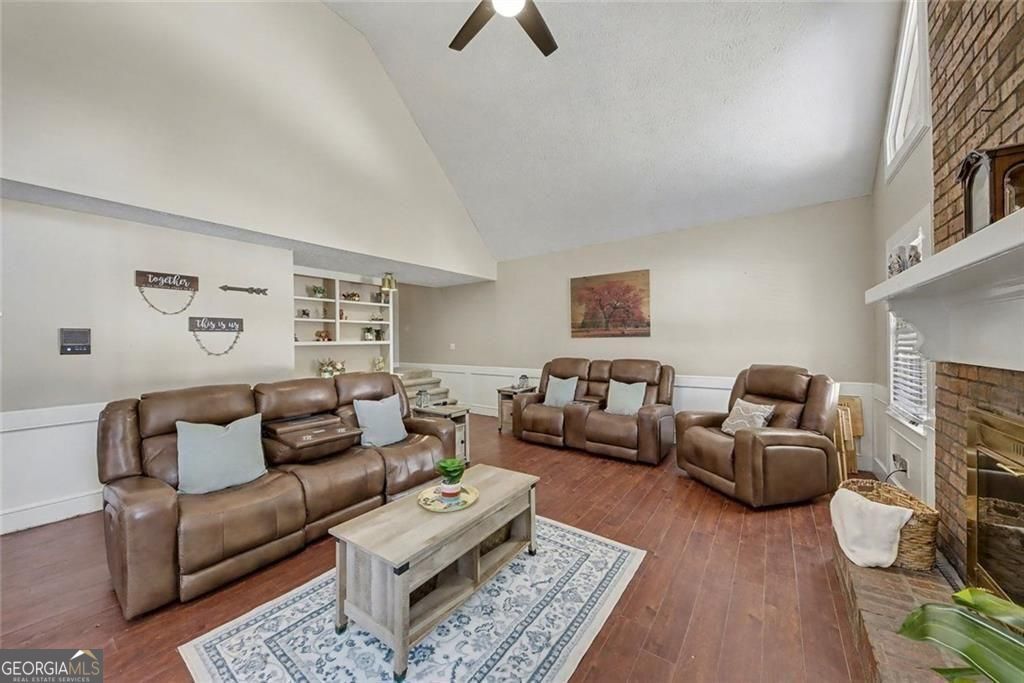 210 Hanarry Drive Property Photo 20