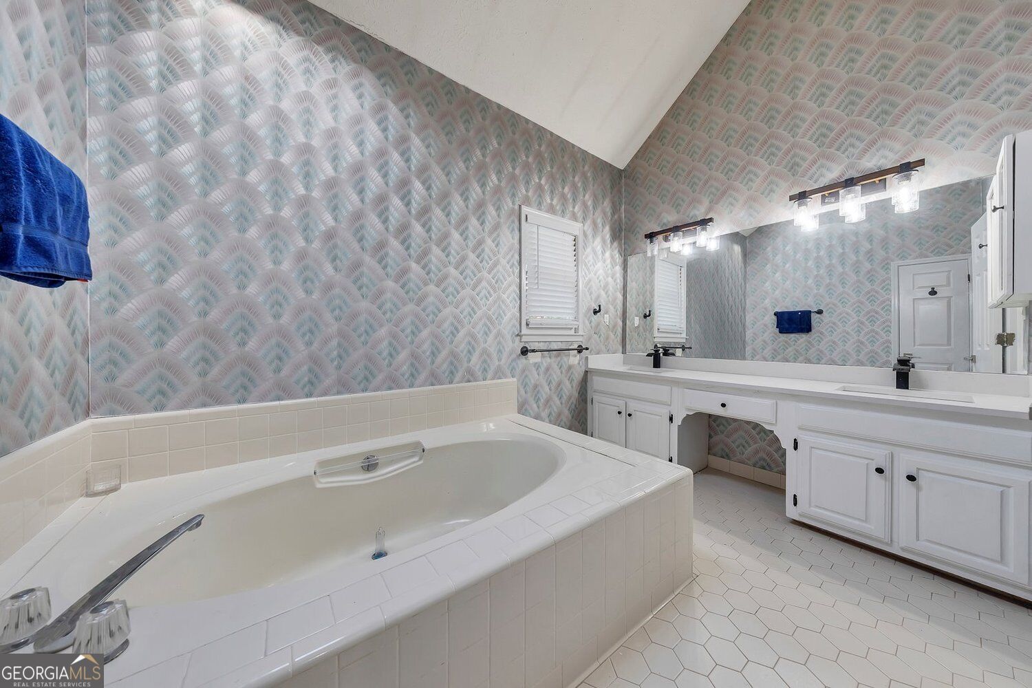 210 Hanarry Drive Property Photo 32