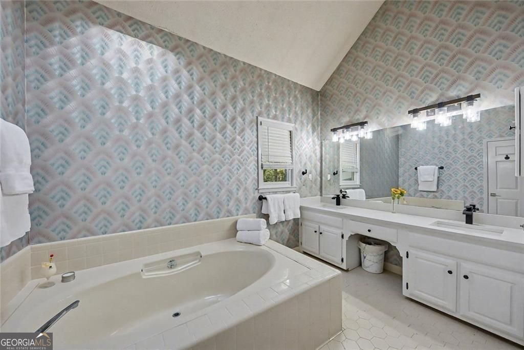 210 Hanarry Drive Property Photo 34