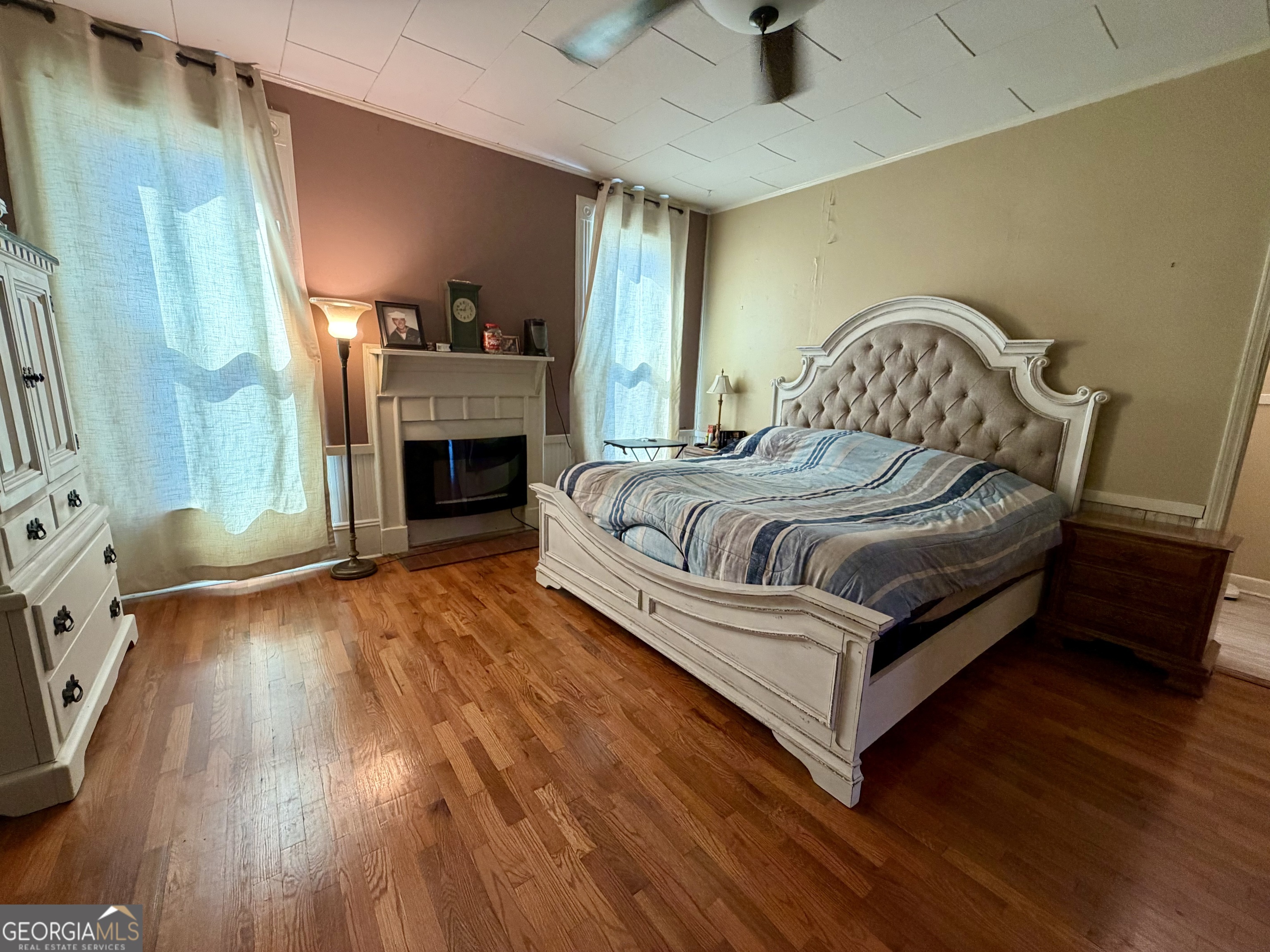 312 N Line Street Property Photo 5