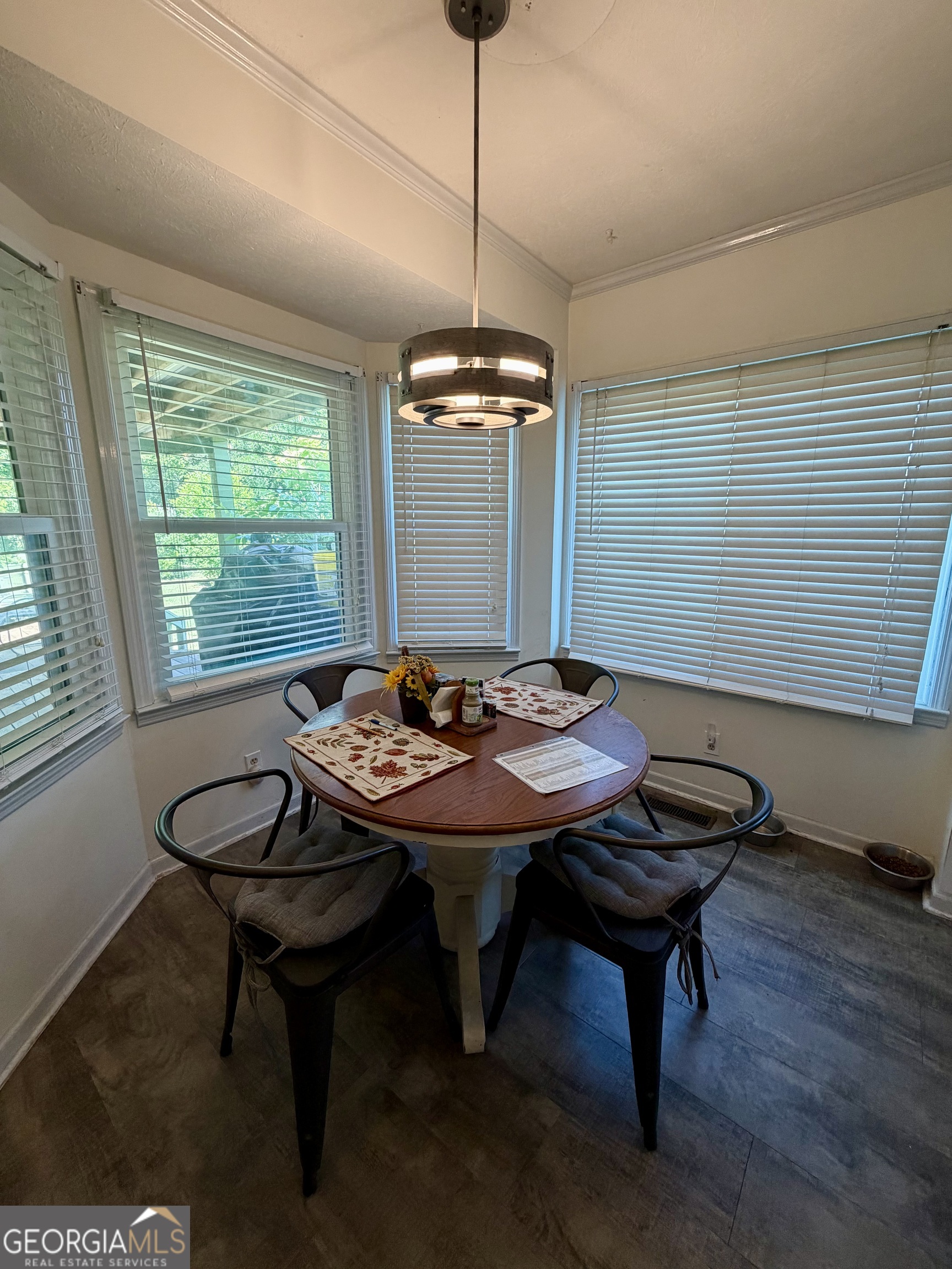 312 N Line Street Property Photo 13