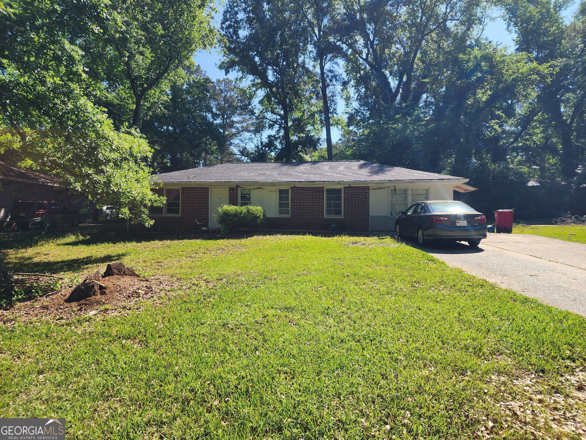 2741 Coral Way Property Photo 3