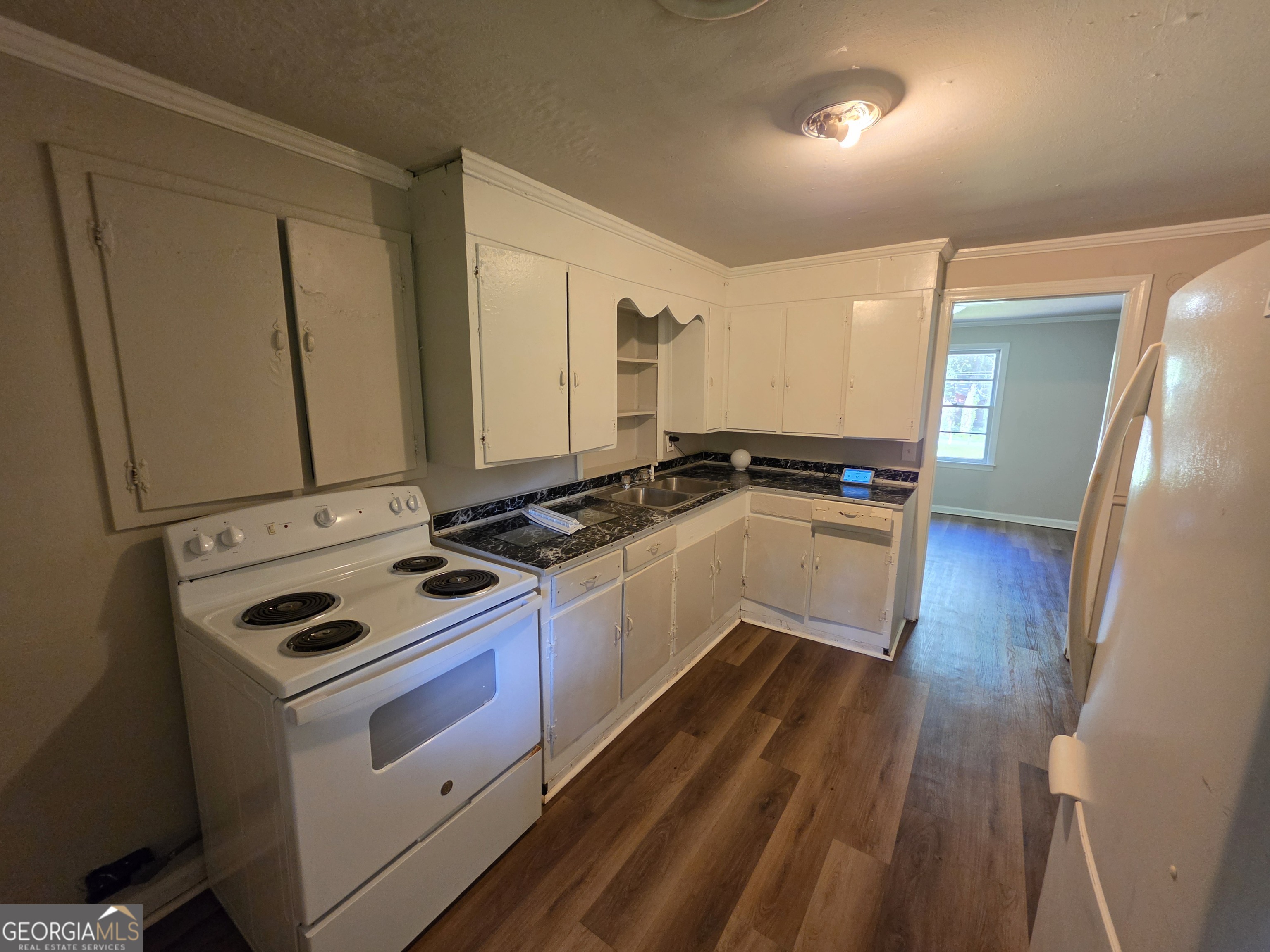 2741 Coral Way Property Photo 5