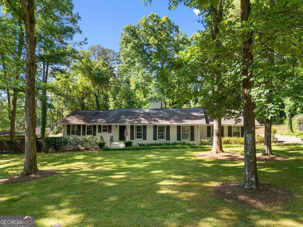 15 Pine Valley Road SW
