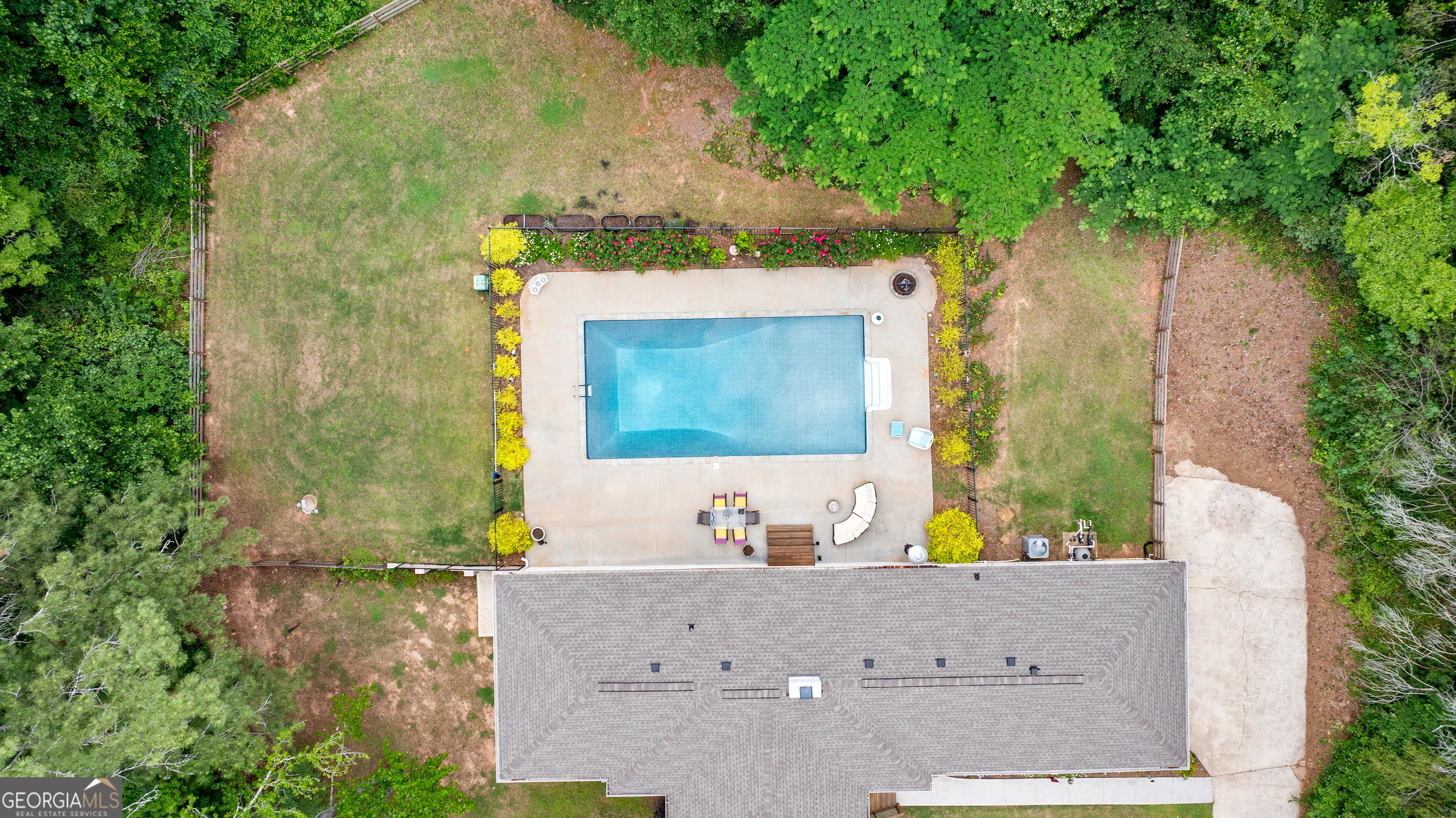 29 Red Bud Trail Property Photo 14