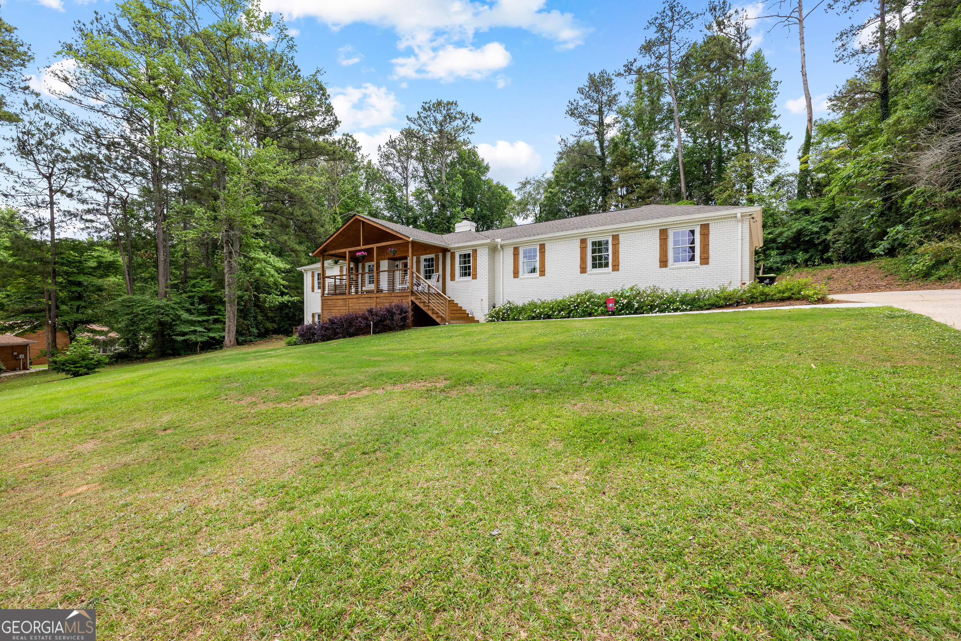 29 Red Bud Trail Property Photo 15