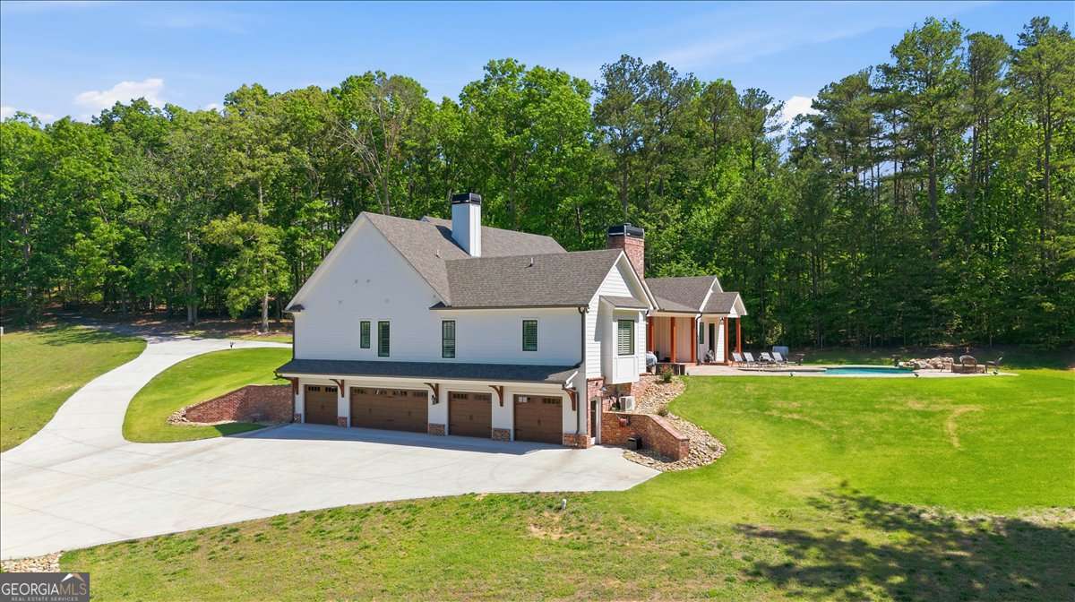 395 Heard Road Property Photo 6