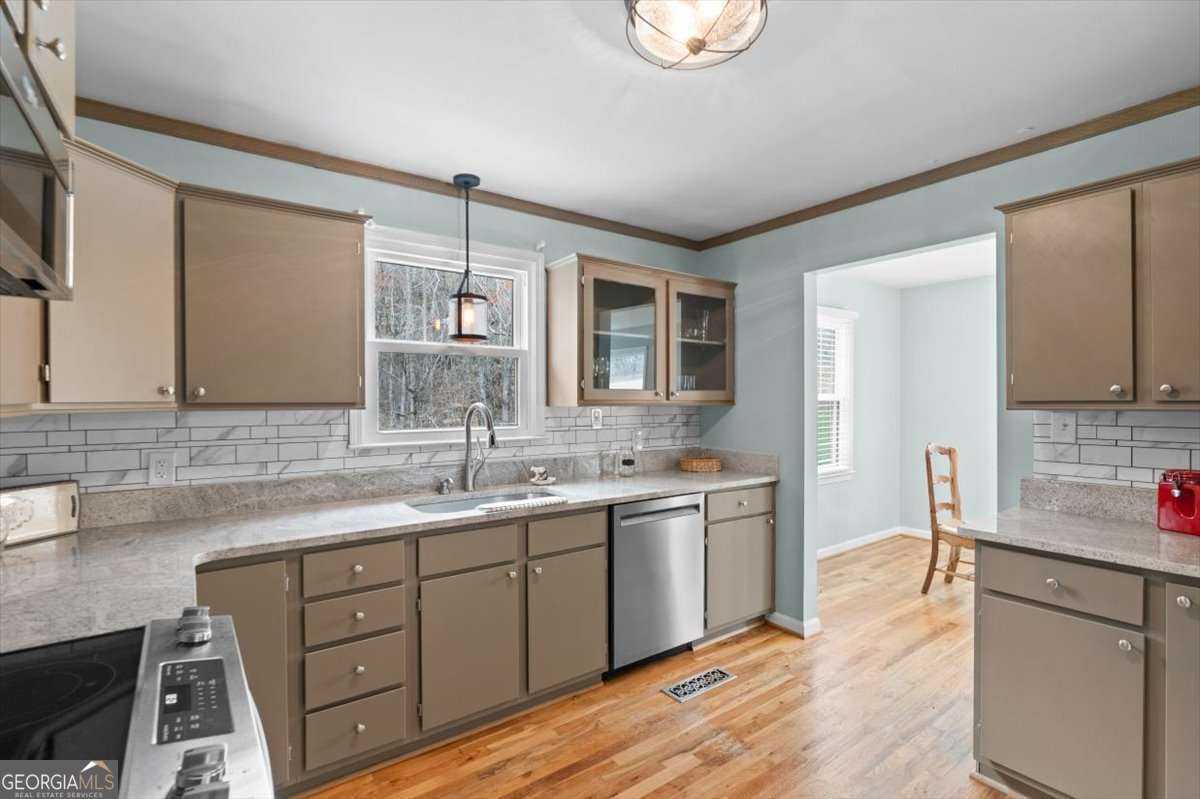 395 Heard Road Property Photo 61