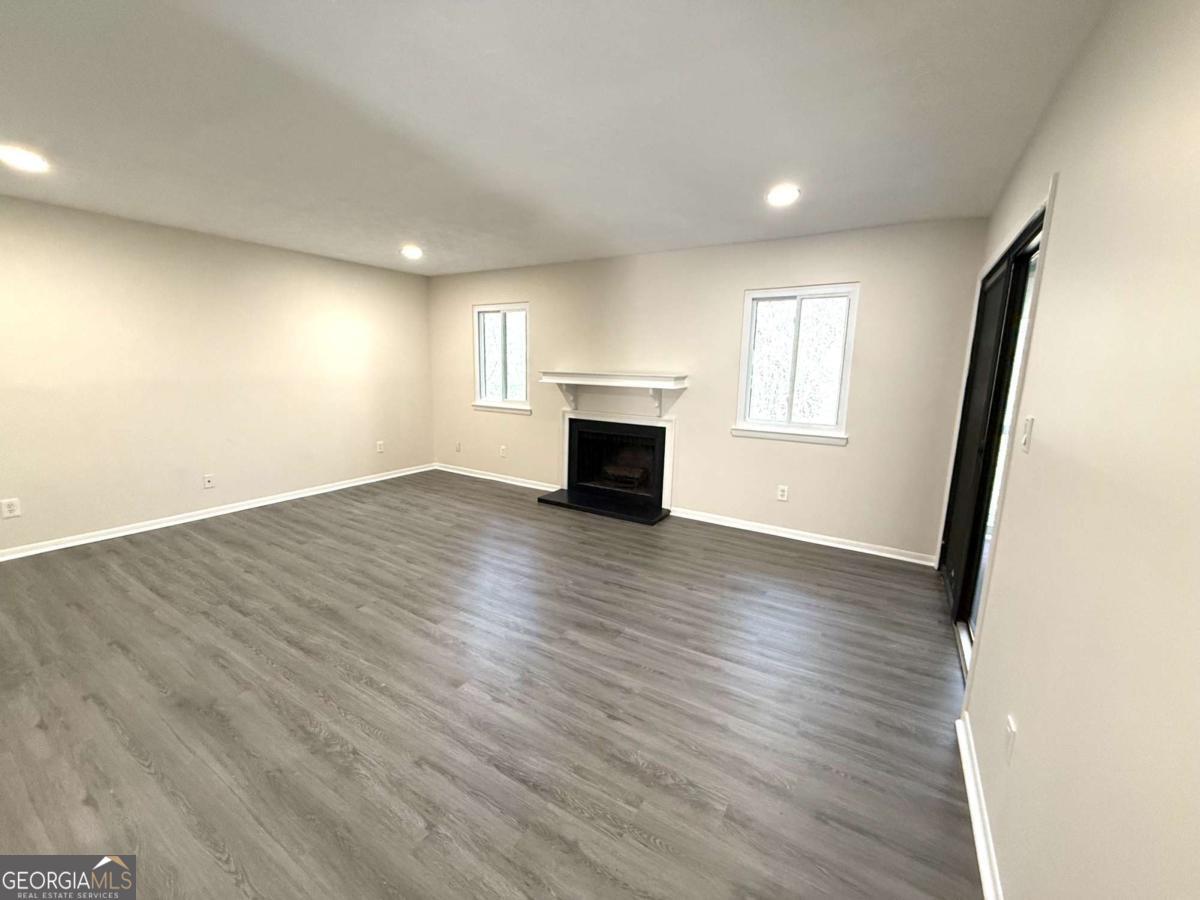 2897 Torreya Way Se Property Photo 13