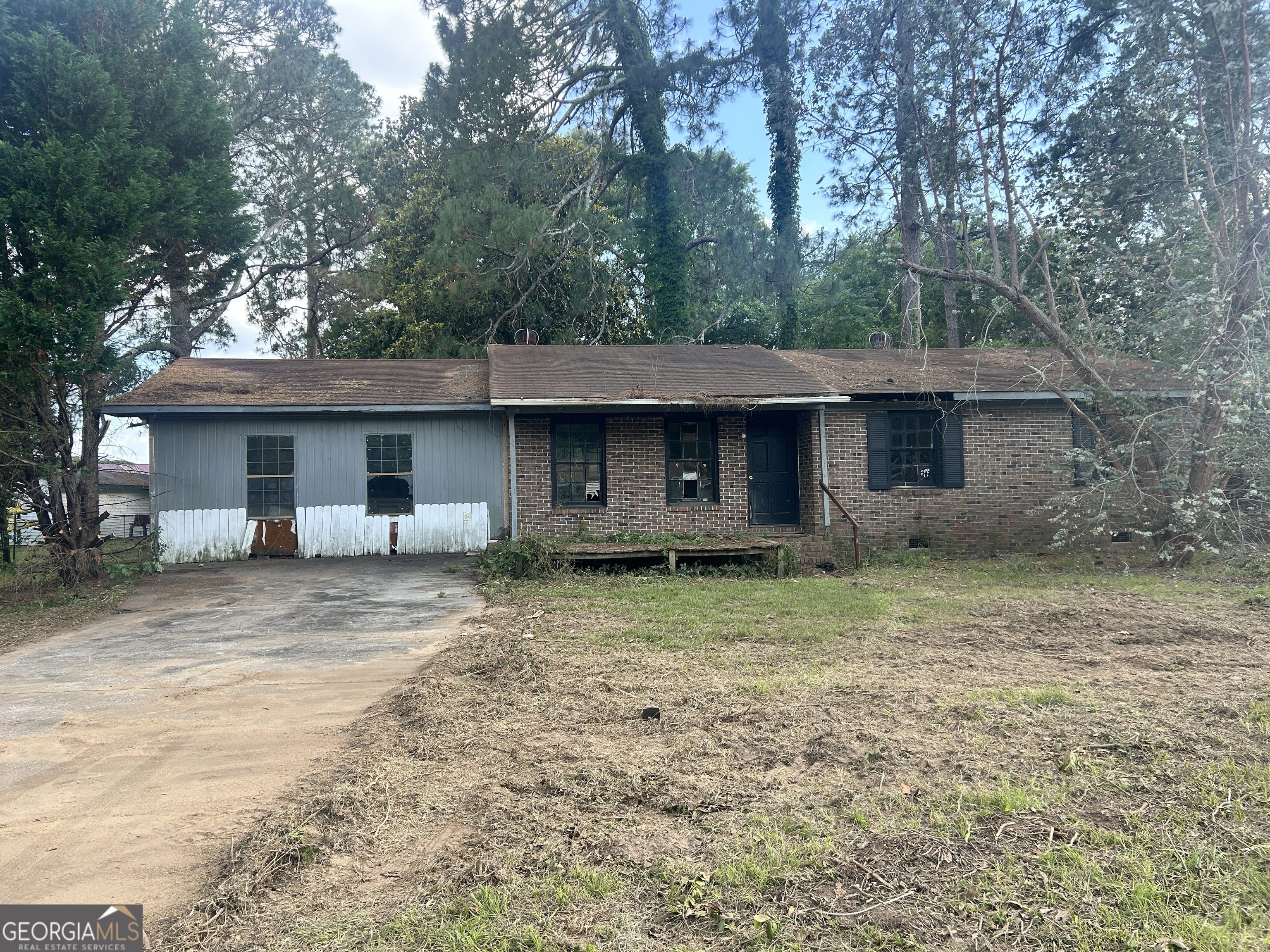 102 Brown Drive Property Photo 1