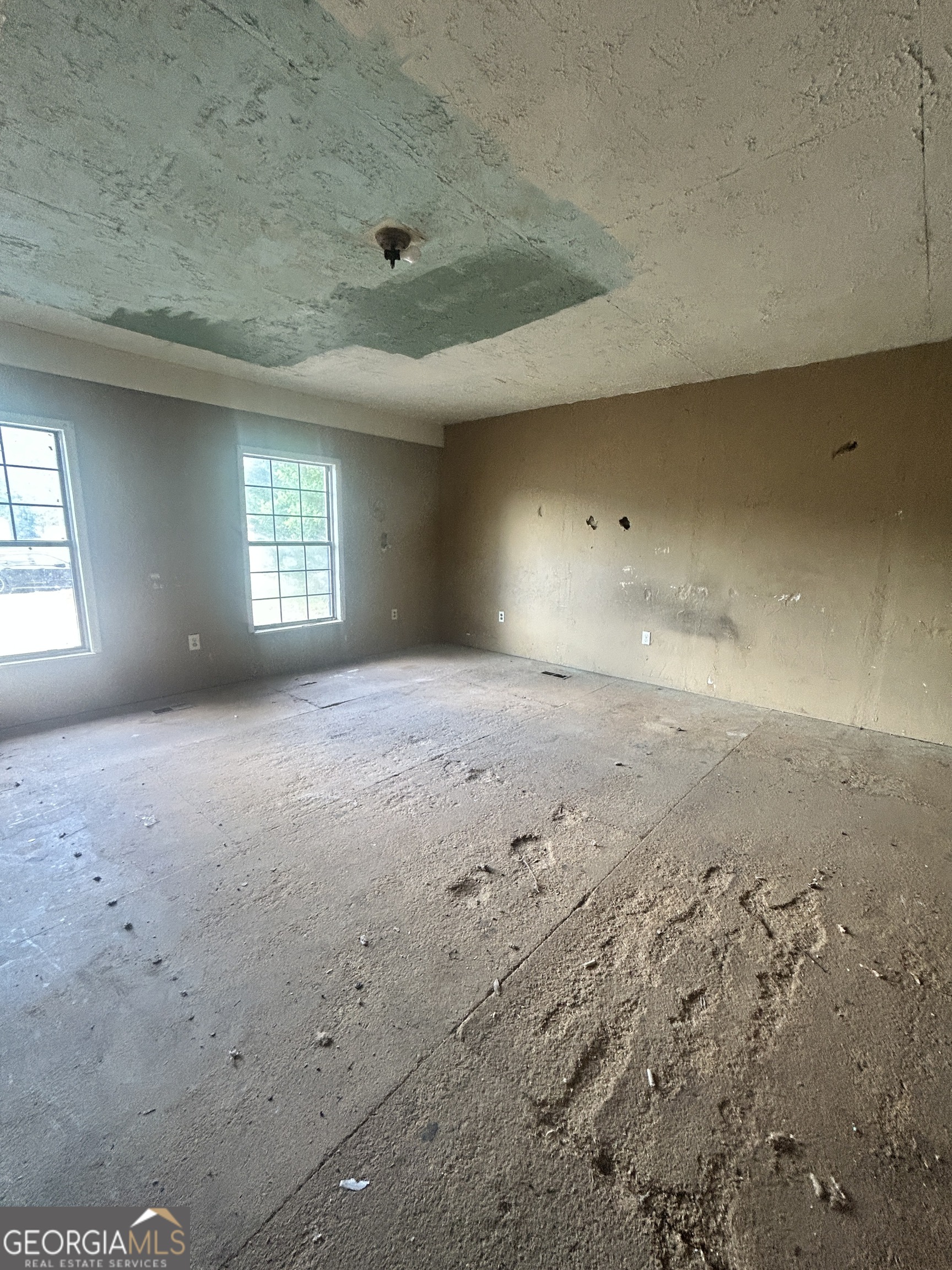 102 Brown Drive Property Photo 6