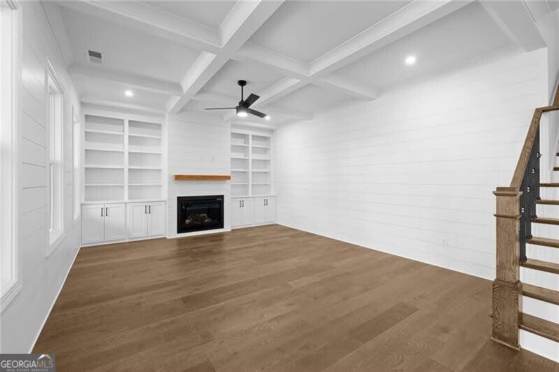 5587 Meadowstone Walk Property Photo 4