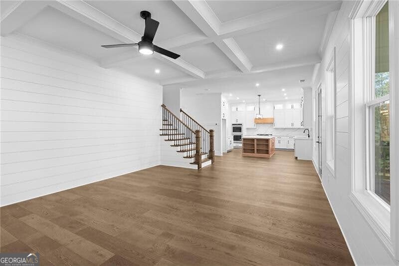 5587 Meadowstone Walk Property Photo 9