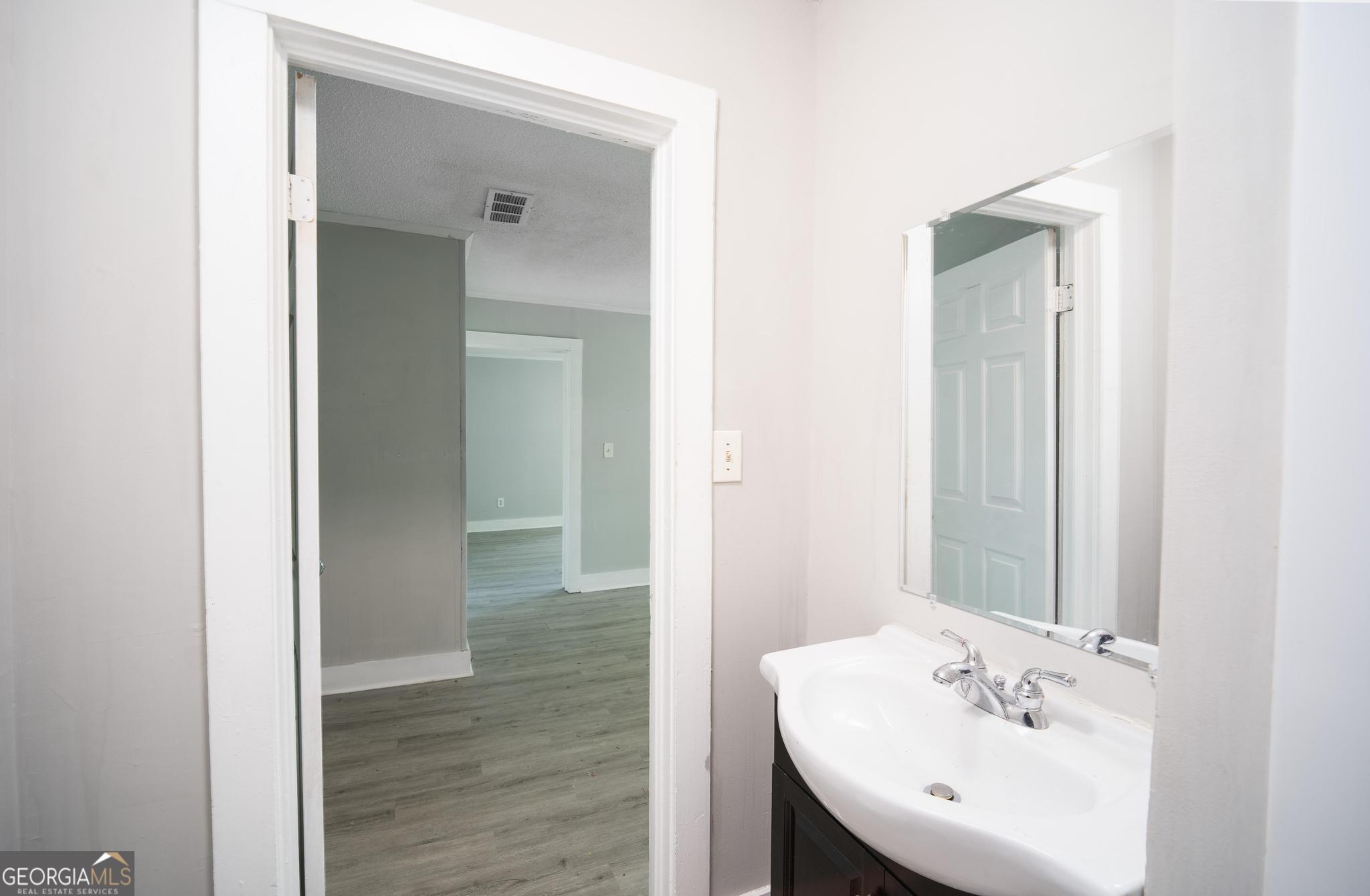 90 Martin Luther King Jr Drive Property Photo 19