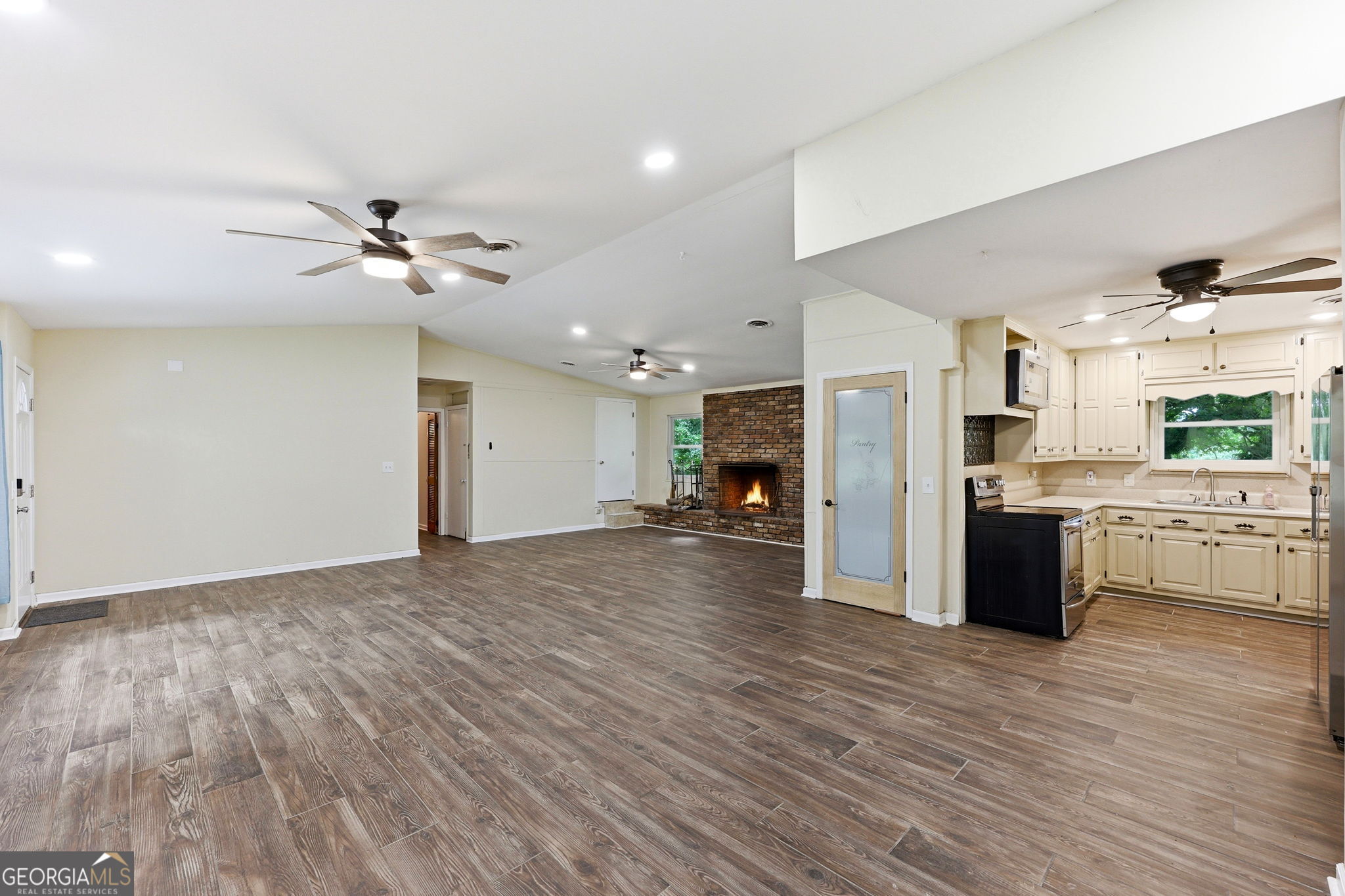 3334 Little Circle Property Photo 17