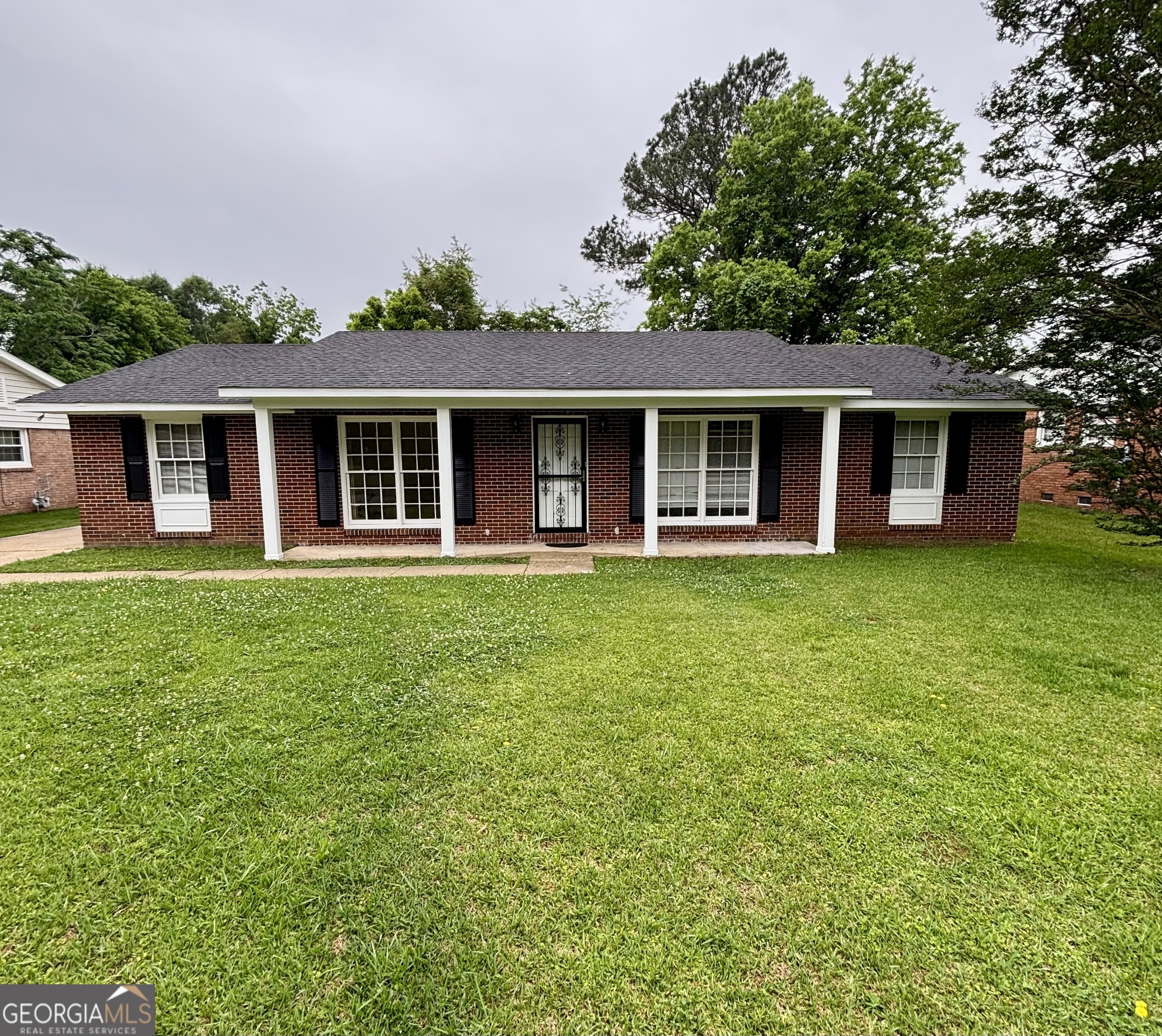 2866 Luckie Street Property Photo 1