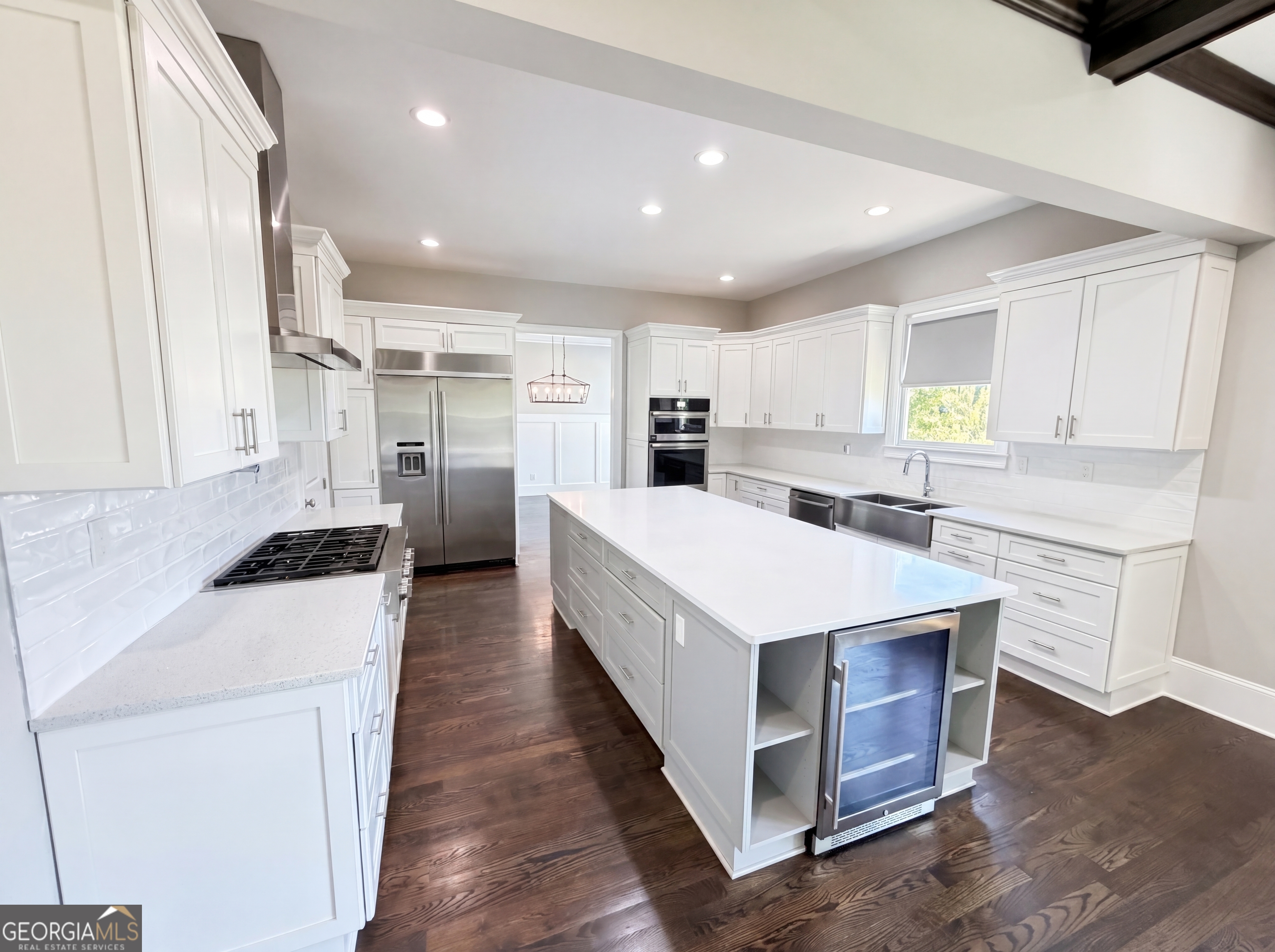 500 Founders Drive E Property Photo 4
