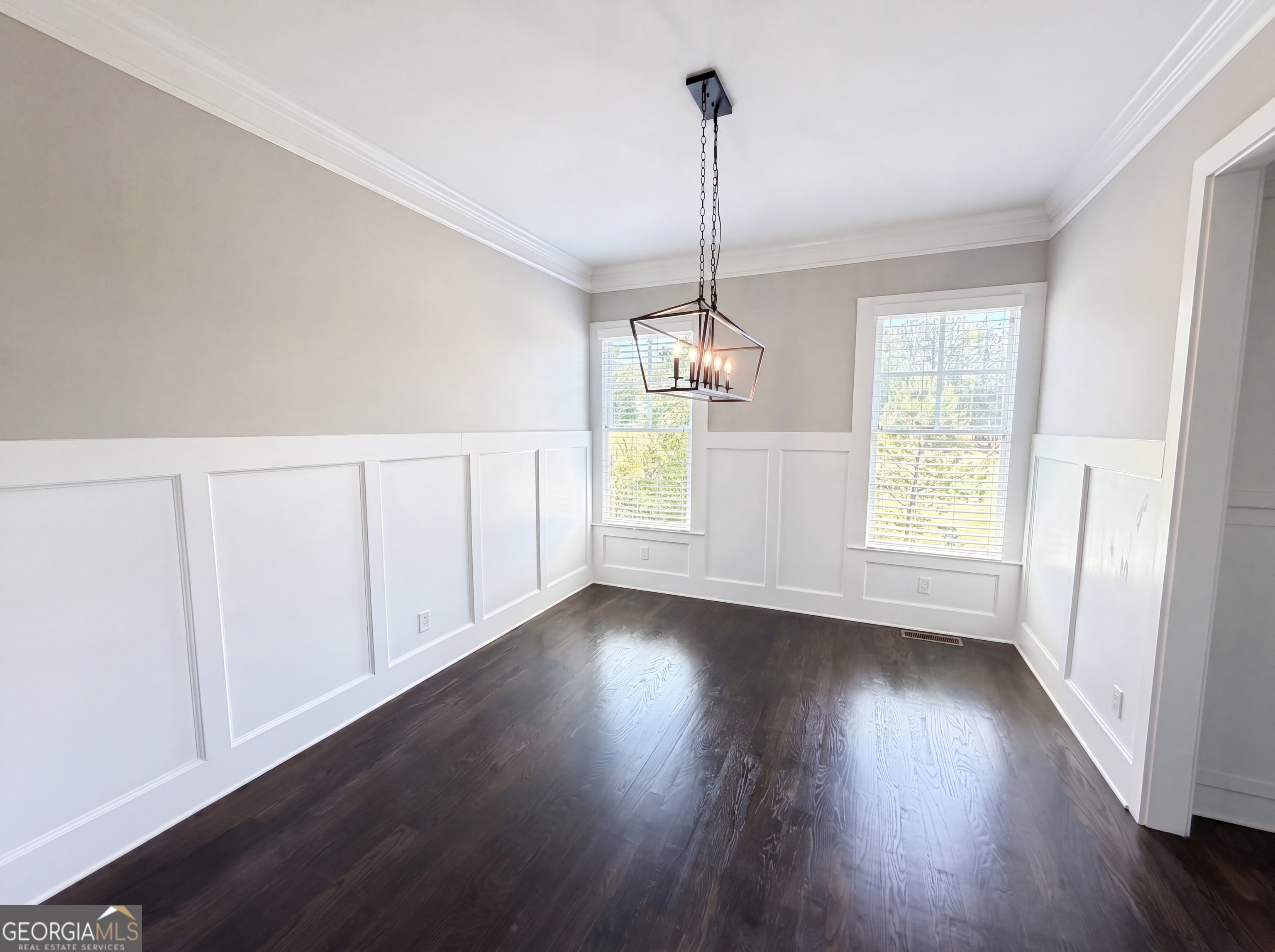 500 Founders Drive E Property Photo 6